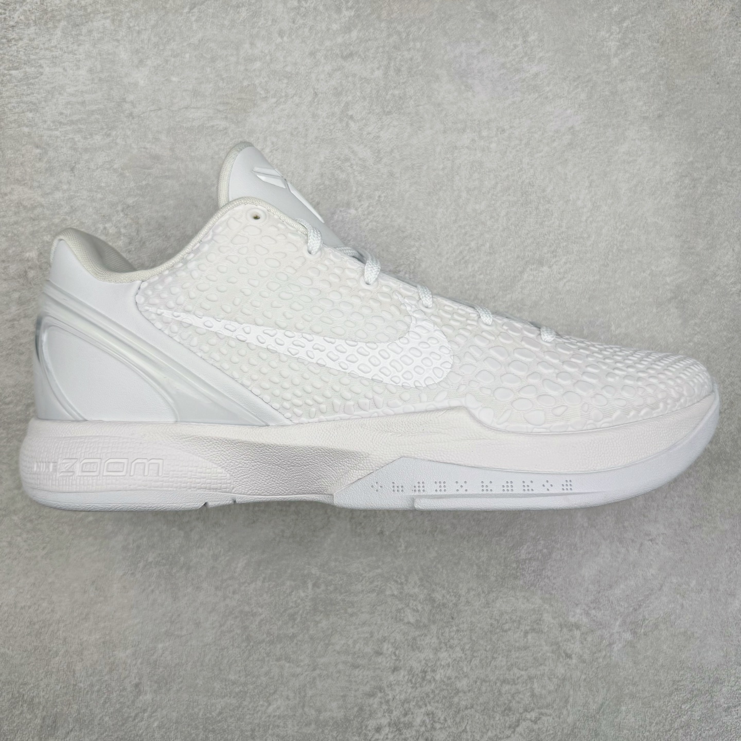 STAR -S级别 Kobe 6 篮球鞋 球鞋 波鞋 实战鞋 运动耐磨防滑 男鞋  布克PE 纯白