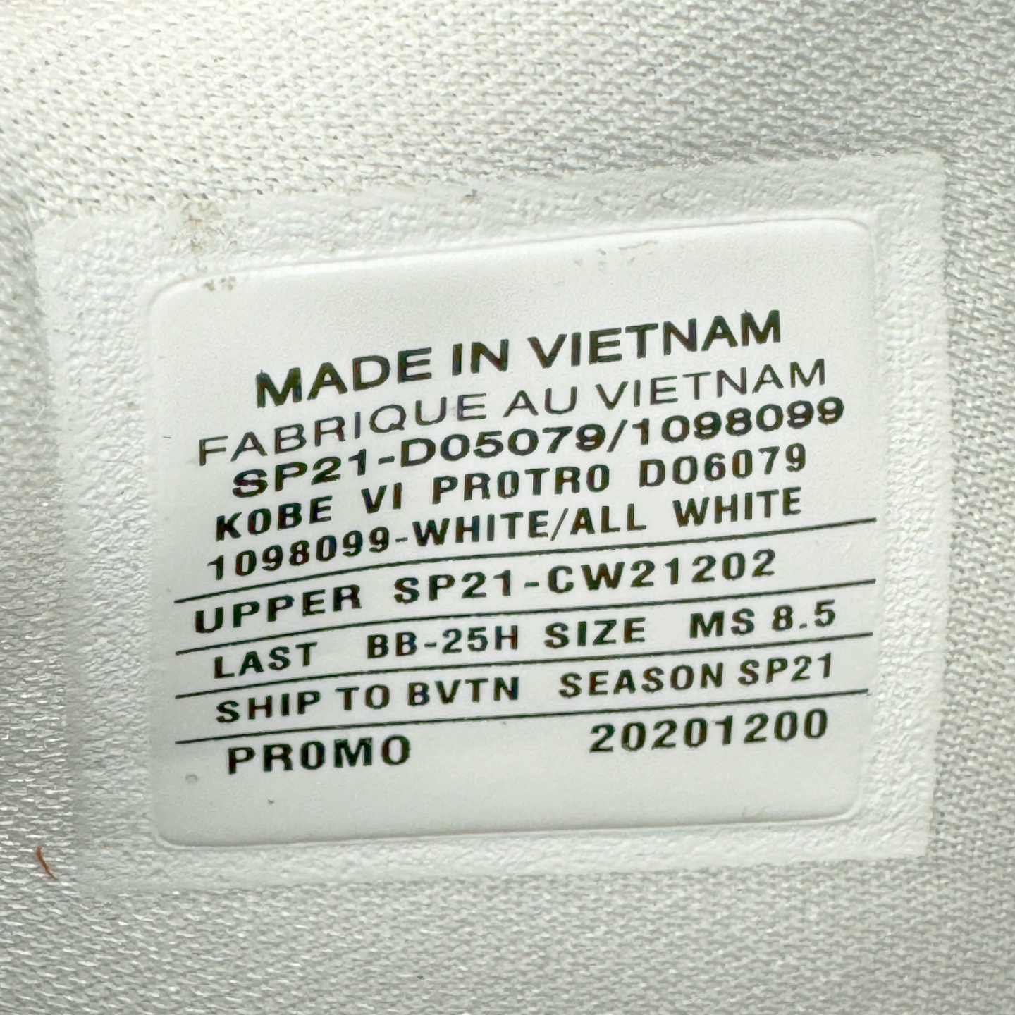 STAR -S级别 Kobe 6 篮球鞋 球鞋 波鞋 实战鞋 运动耐磨防滑 男鞋  布克PE 纯白