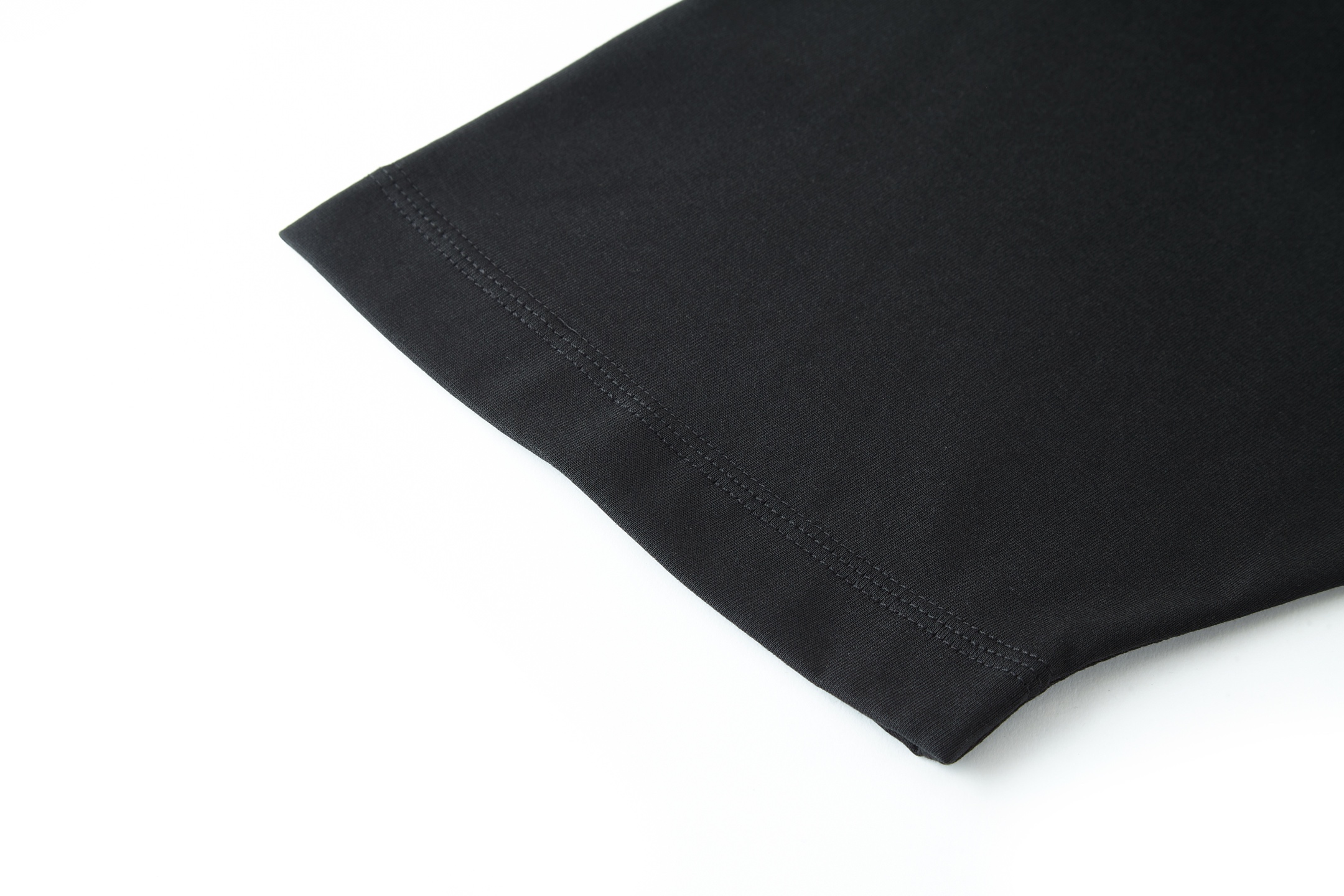 Burberry 巴宝莉 金微标  圆领 短袖 T恤 夏季 黑色 白色 81081691