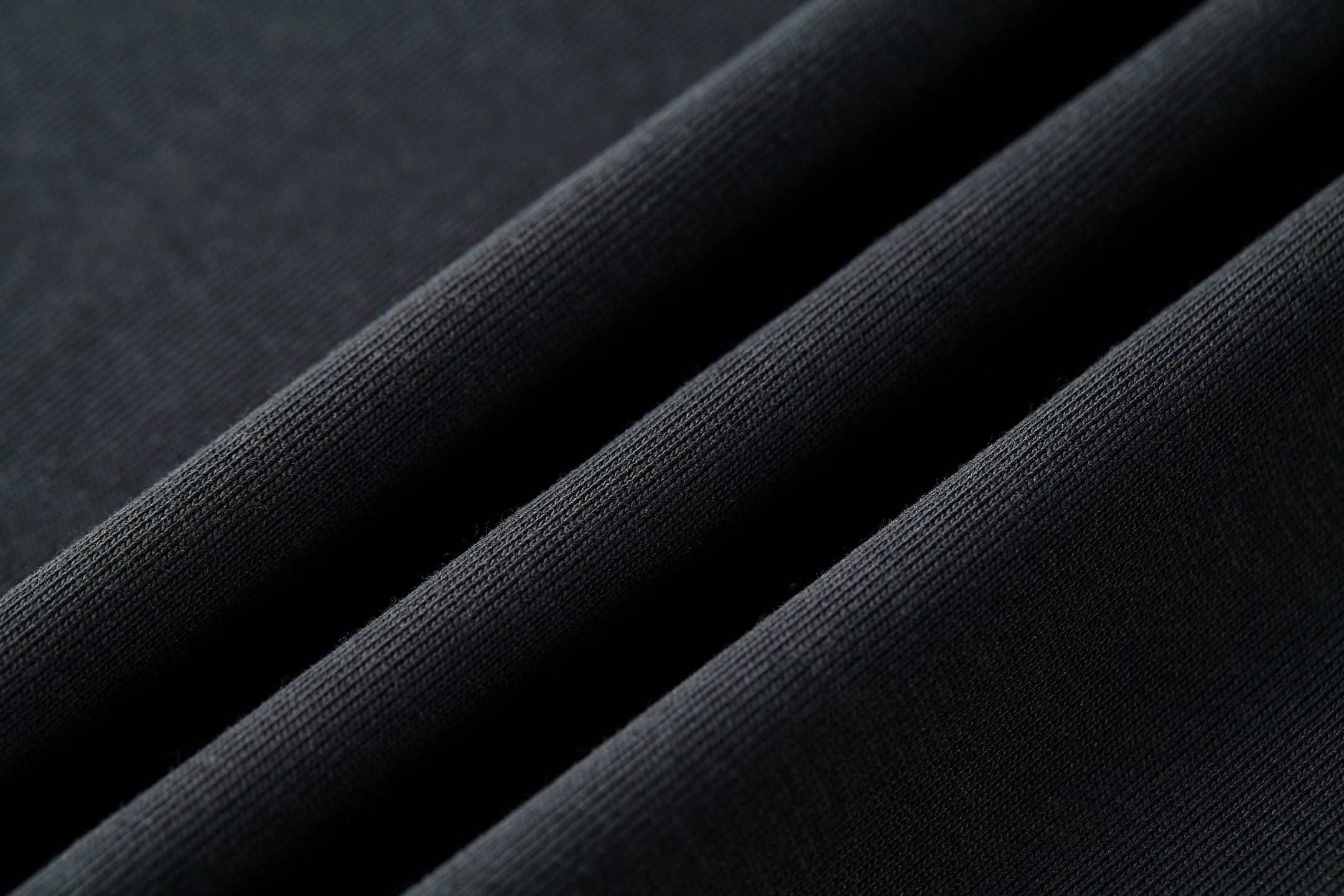 Burberry 巴宝莉 金微标  圆领 短袖 T恤 夏季 黑色 白色 81081691