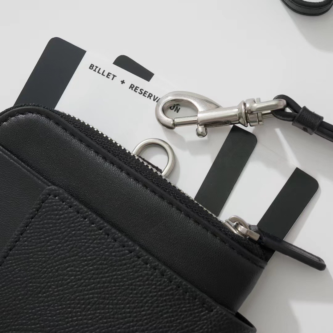   Balencia  巴黎世家 24SSPassPort 双机票护照包 皮革  牛皮 时尚 手机包 单肩包 斜跨 手提包  男女同款-40  813465981