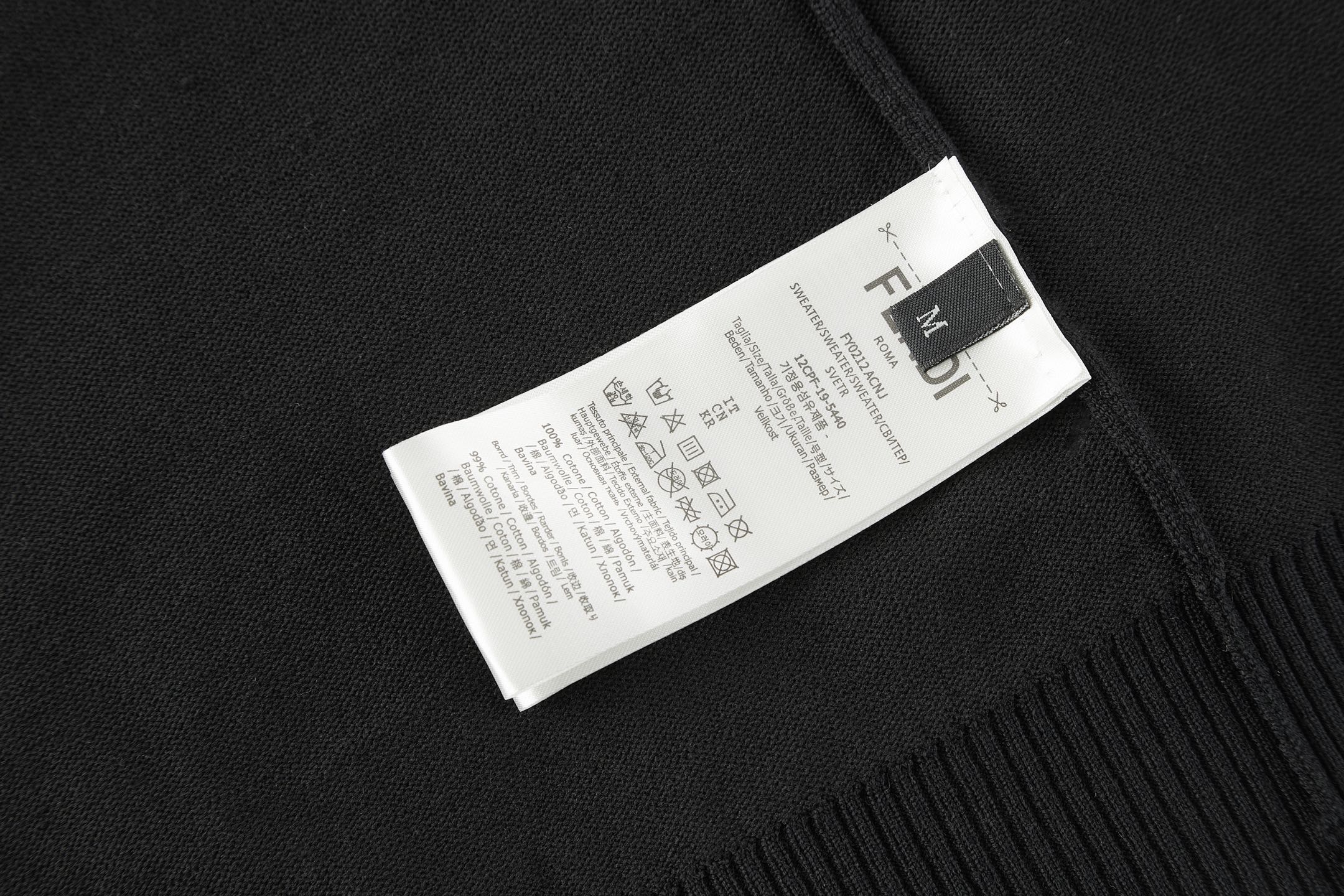 FENDI S225 芬迪 铁标针织 圆领T恤 短袖  黑色 白色-20  FZY443AU84F0QA0