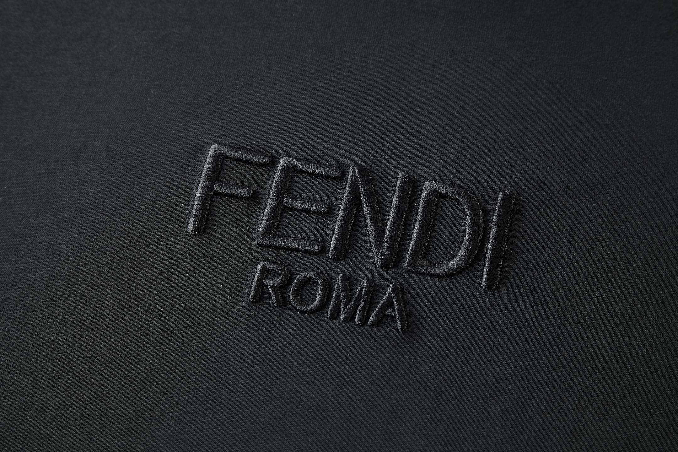 FENDI S225 芬迪 刺绣标识logo  圆领T恤 短袖  黑色 白色-15 FY1319ATAF0QB0