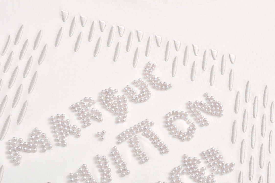 LOUIS VUITTON 路易威登 LV 珍珠绣花  夏季 T恤 男女同款  短袖  白色 藏青色A5