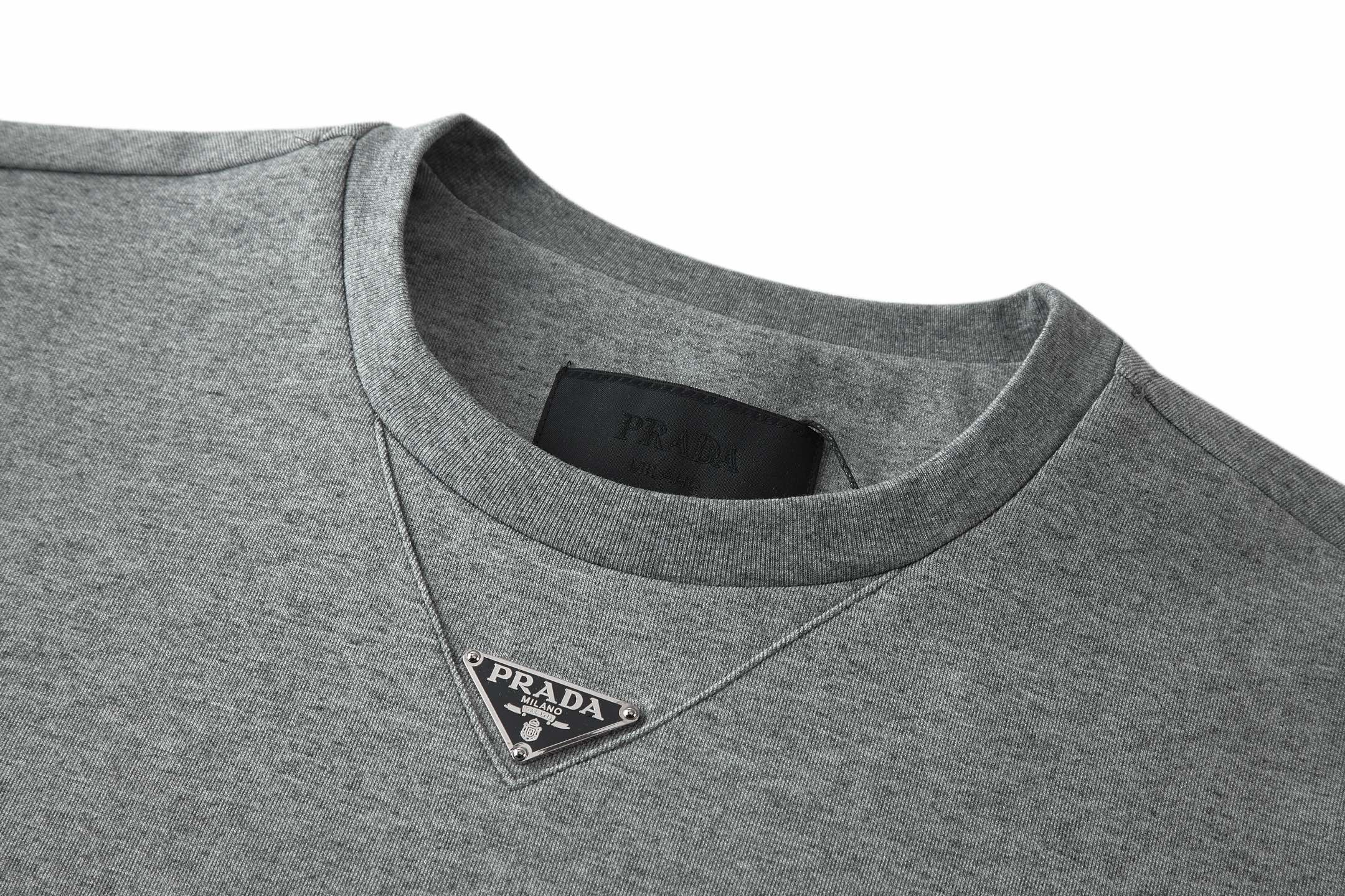 PRADA 普拉达 新领口钢标 圆领 夏季 短袖 T恤  白色 蓝色 黑色 绿色 灰色-A5