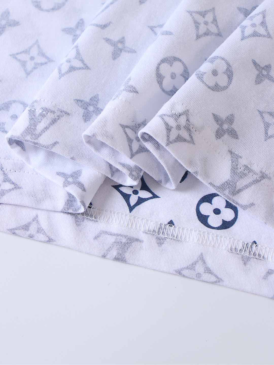 LOUIS VUITTON 路易威登 LV 链条满印老花 圆领  夏季 T恤 男女同款  短袖 白色A5