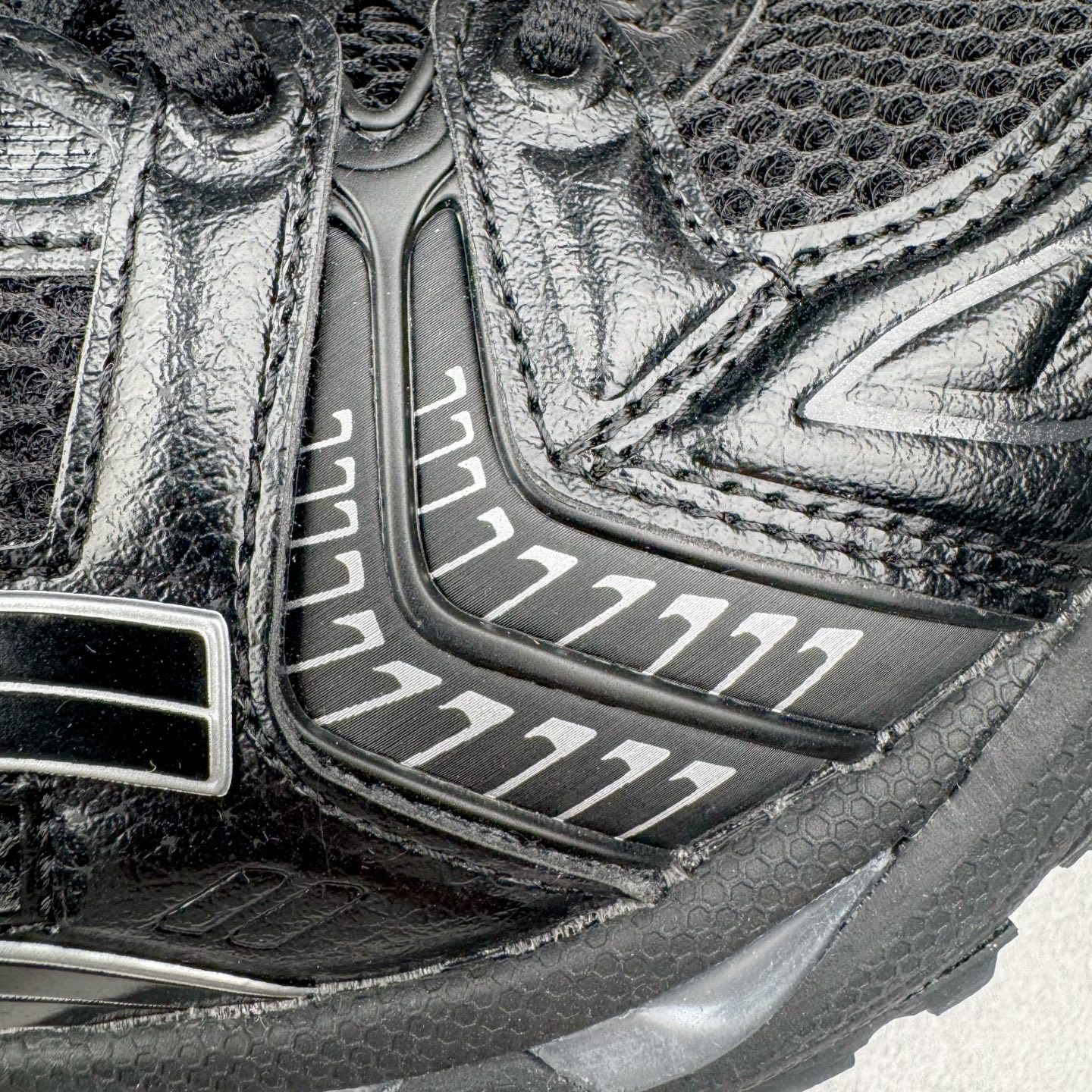 ASICS GEL-KAYANO K14 亚瑟士  低筒 减震 户外机能 运动鞋 跑步鞋  休闲鞋 板鞋 波鞋 男女同款  黑色 1201A019-006