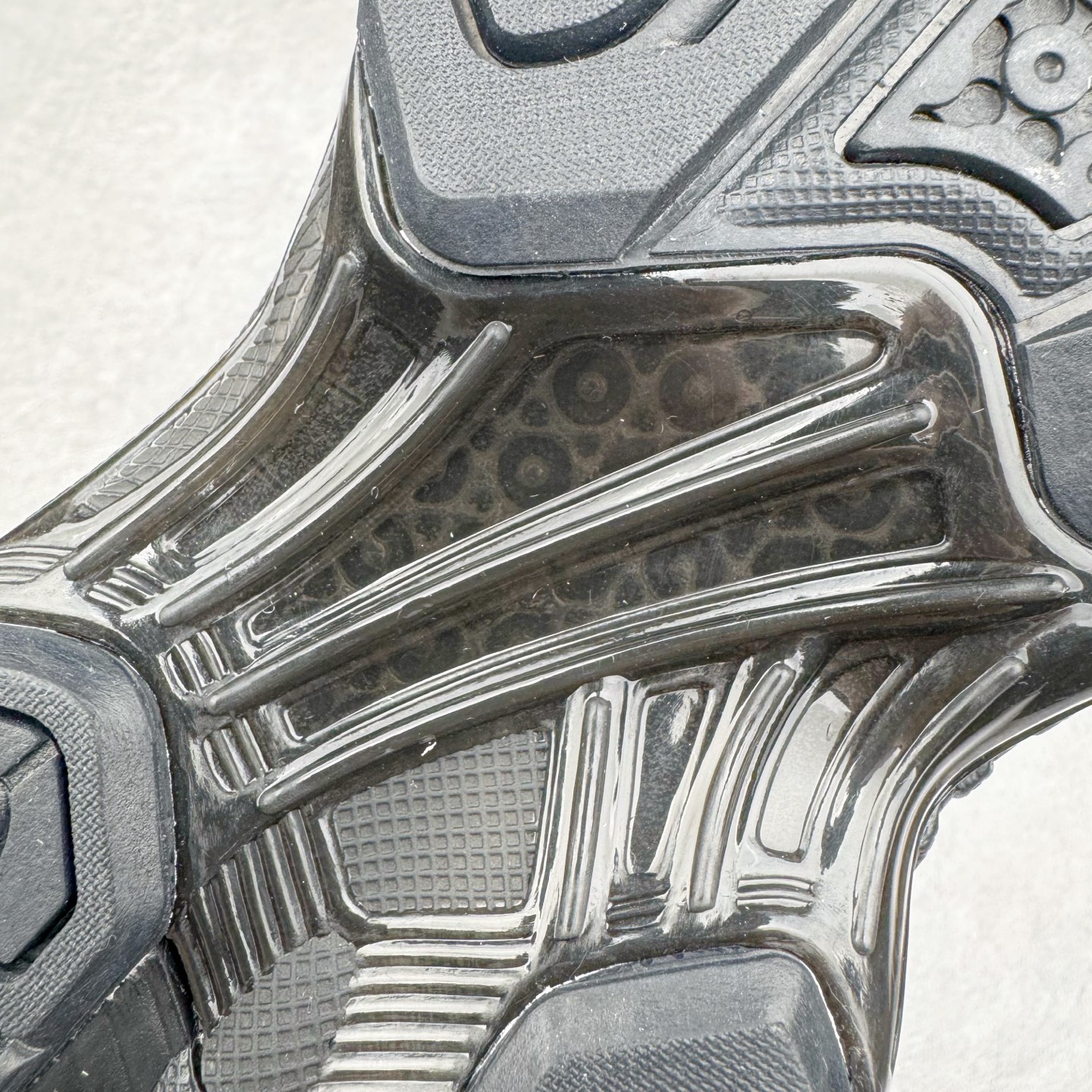 ASICS GEL-KAYANO K14 亚瑟士  低筒 减震 户外机能 运动鞋 跑步鞋  休闲鞋 板鞋 波鞋 男女同款  黑色 1201A019-006