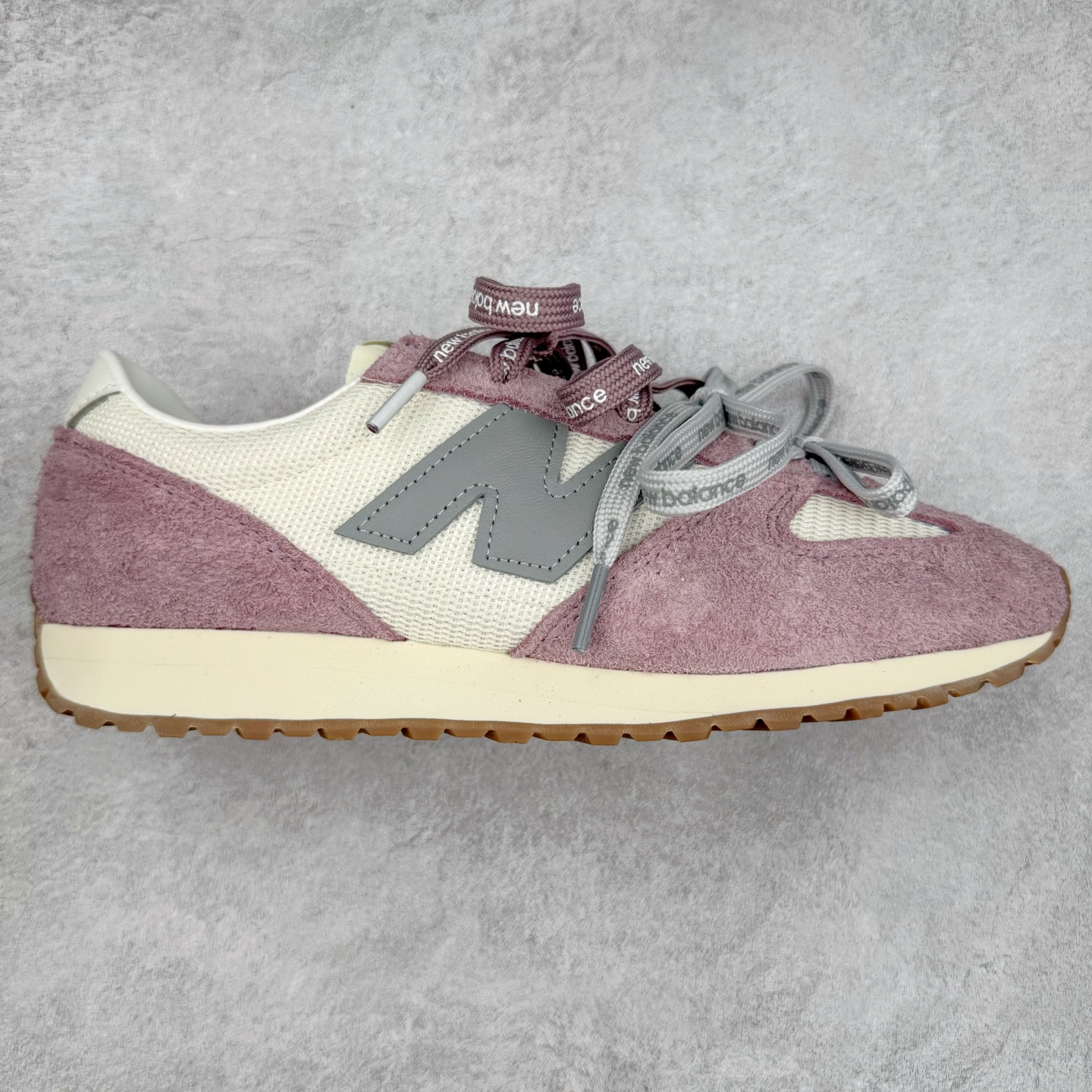 New Balance NB 471 低筒 织物牛剖层革 复古时尚 防滑耐磨 生活休闲鞋 波鞋  女款 米紫  U471AL