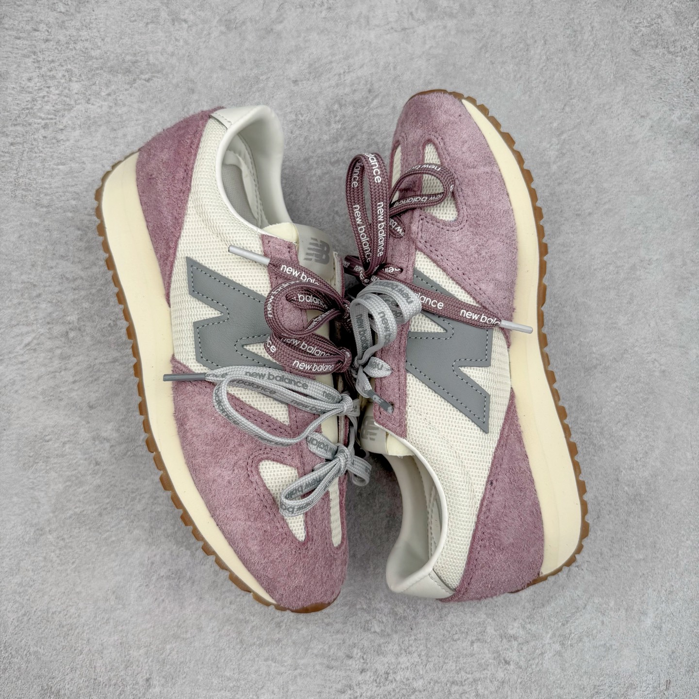 New Balance NB 471 低筒 织物牛剖层革 复古时尚 防滑耐磨 生活休闲鞋 波鞋  女款 米紫  U471AL