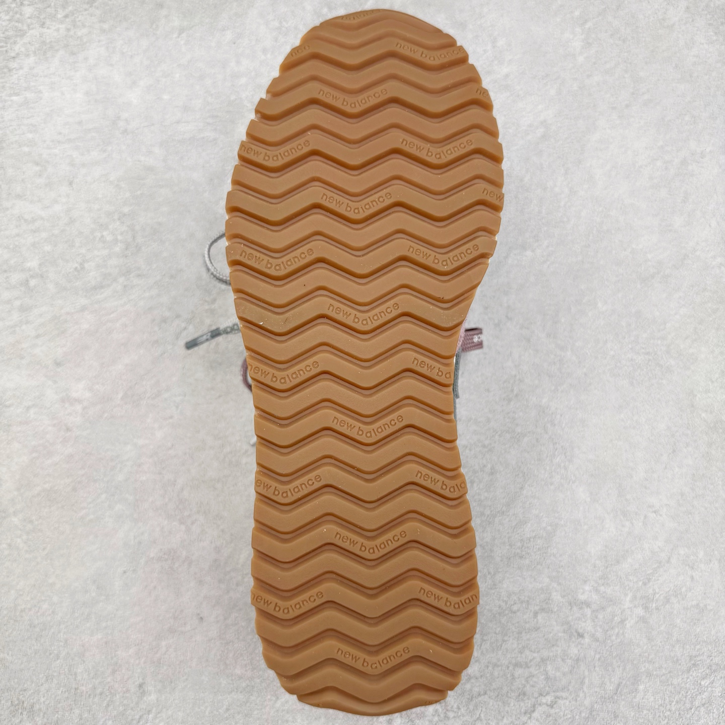 New Balance NB 471 低筒 织物牛剖层革 复古时尚 防滑耐磨 生活休闲鞋 波鞋  女款 米紫  U471AL