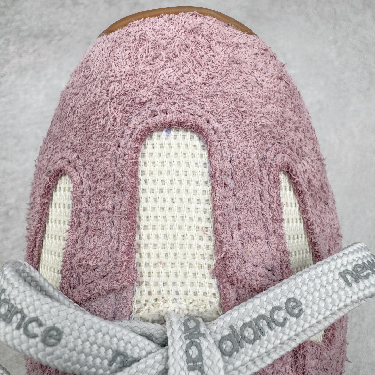 New Balance NB 471 低筒 织物牛剖层革 复古时尚 防滑耐磨 生活休闲鞋 波鞋  女款 米紫  U471AL