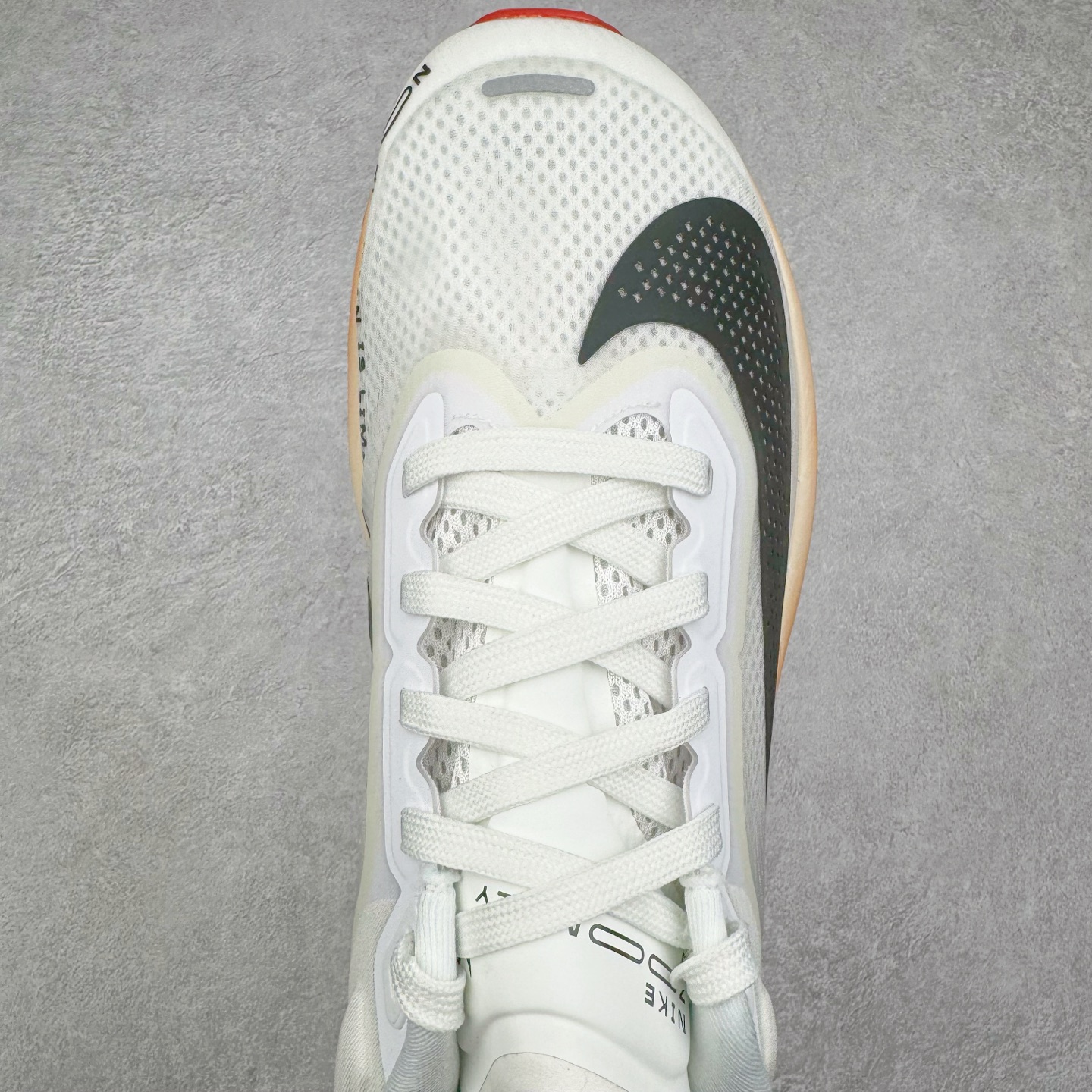 Zomm Fly6 竞速飞行6代 低筒 轻质缓震透气休闲运动 跑步鞋 波鞋 真碳板 