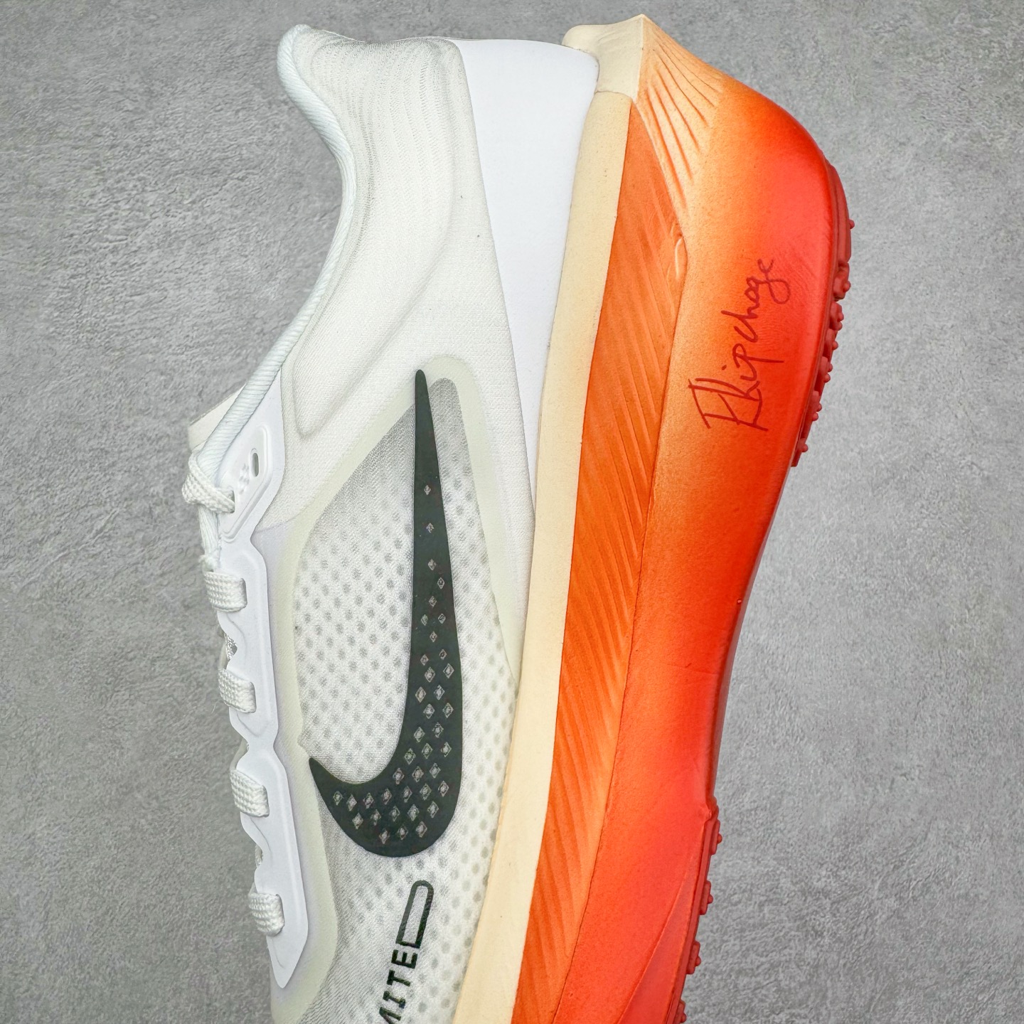 Zomm Fly6 竞速飞行6代 低筒 轻质缓震透气休闲运动 跑步鞋 波鞋 真碳板 