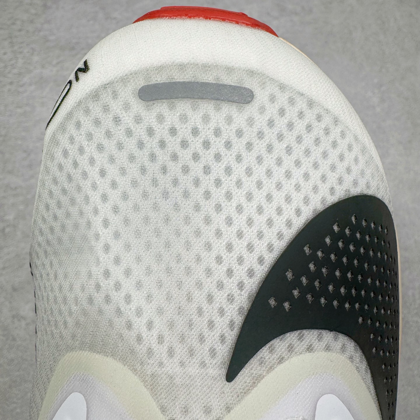 Zomm Fly6 竞速飞行6代 低筒 轻质缓震透气休闲运动 跑步鞋 波鞋 真碳板 