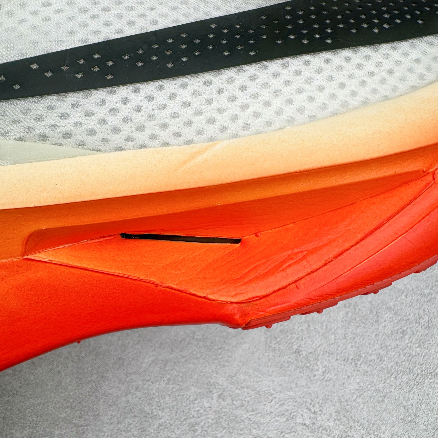 Zomm Fly6 竞速飞行6代 低筒 轻质缓震透气休闲运动 跑步鞋 波鞋 真碳板 