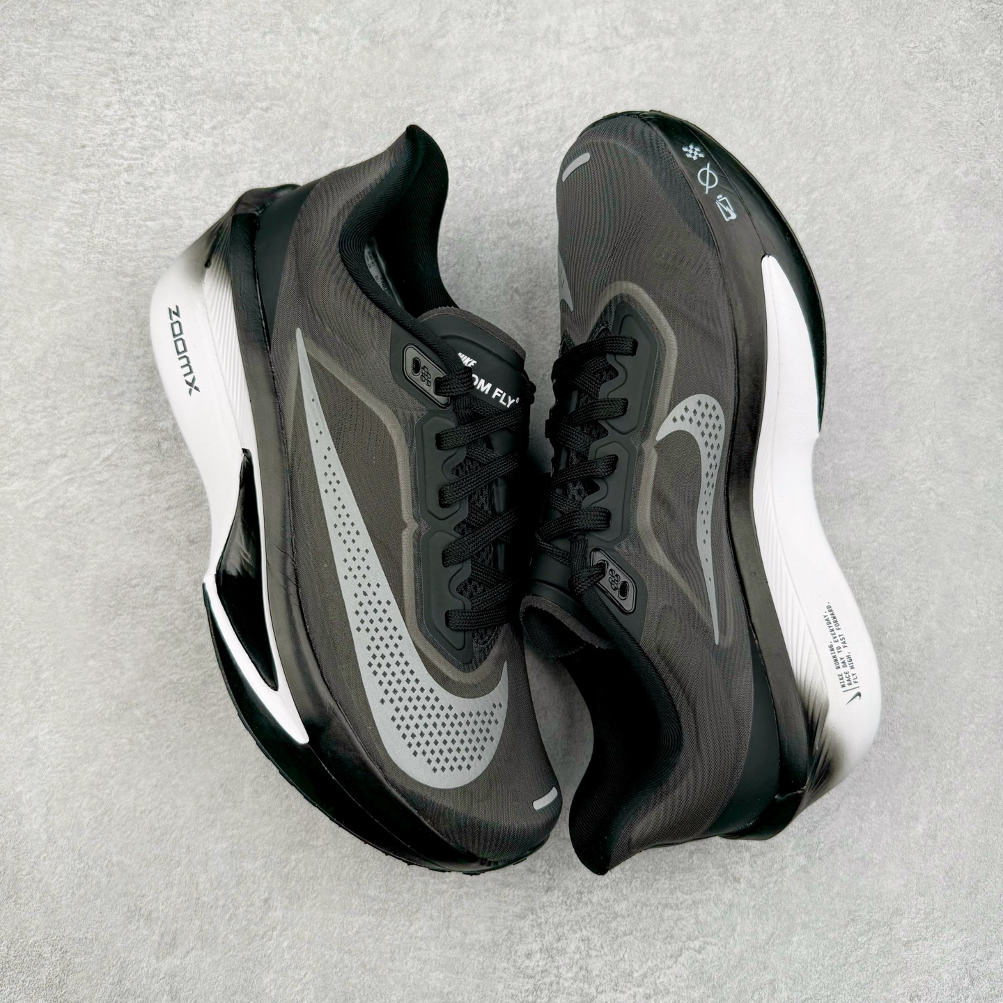  Zomm Fly6 竞速飞行6代 低筒 轻质缓震透气休闲运动 跑步鞋 波鞋 真碳板 黑灰色 FN8455 FN8454-001
