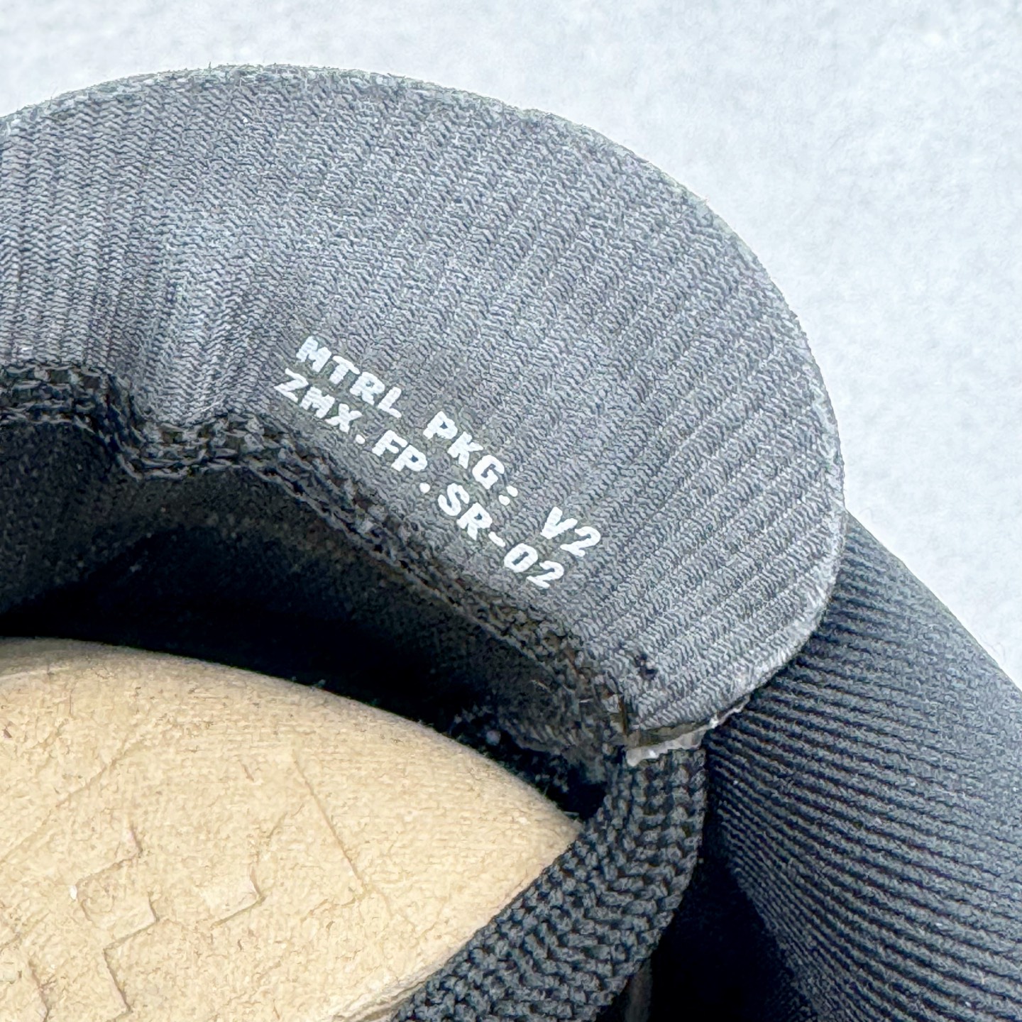  Zomm Fly6 竞速飞行6代 低筒 轻质缓震透气休闲运动 跑步鞋 波鞋 真碳板 黑灰色 FN8455 FN8454-001