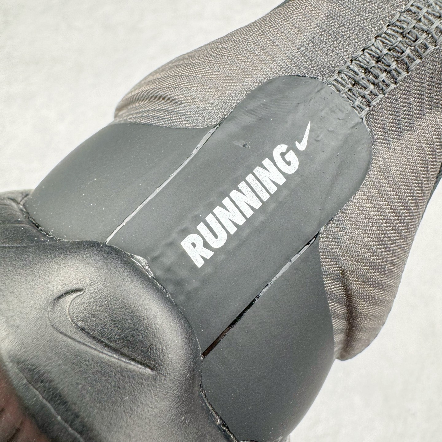  Zomm Fly6 竞速飞行6代 低筒 轻质缓震透气休闲运动 跑步鞋 波鞋 真碳板 黑灰色 FN8455 FN8454-001