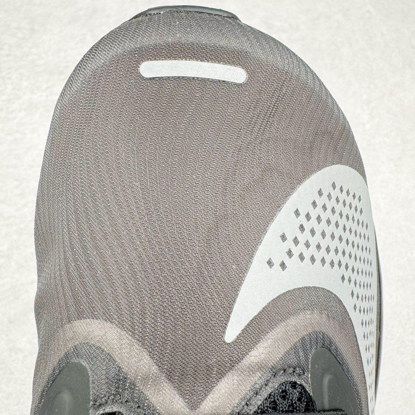  Zomm Fly6 竞速飞行6代 低筒 轻质缓震透气休闲运动 跑步鞋 波鞋 真碳板 黑灰色 FN8455 FN8454-001