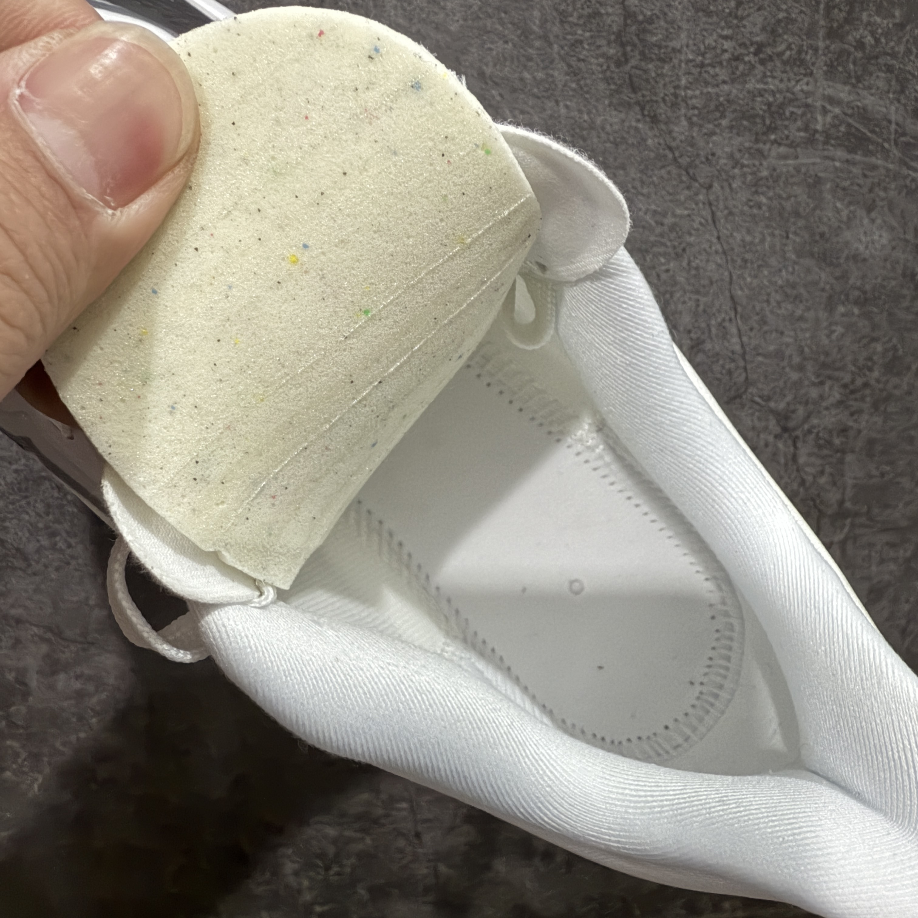 Zomm Fly6 竞速飞行6代 低筒 轻质缓震透气休闲运动 跑步鞋 波鞋 真碳板 男女同款 白灰黑 FN8454-100