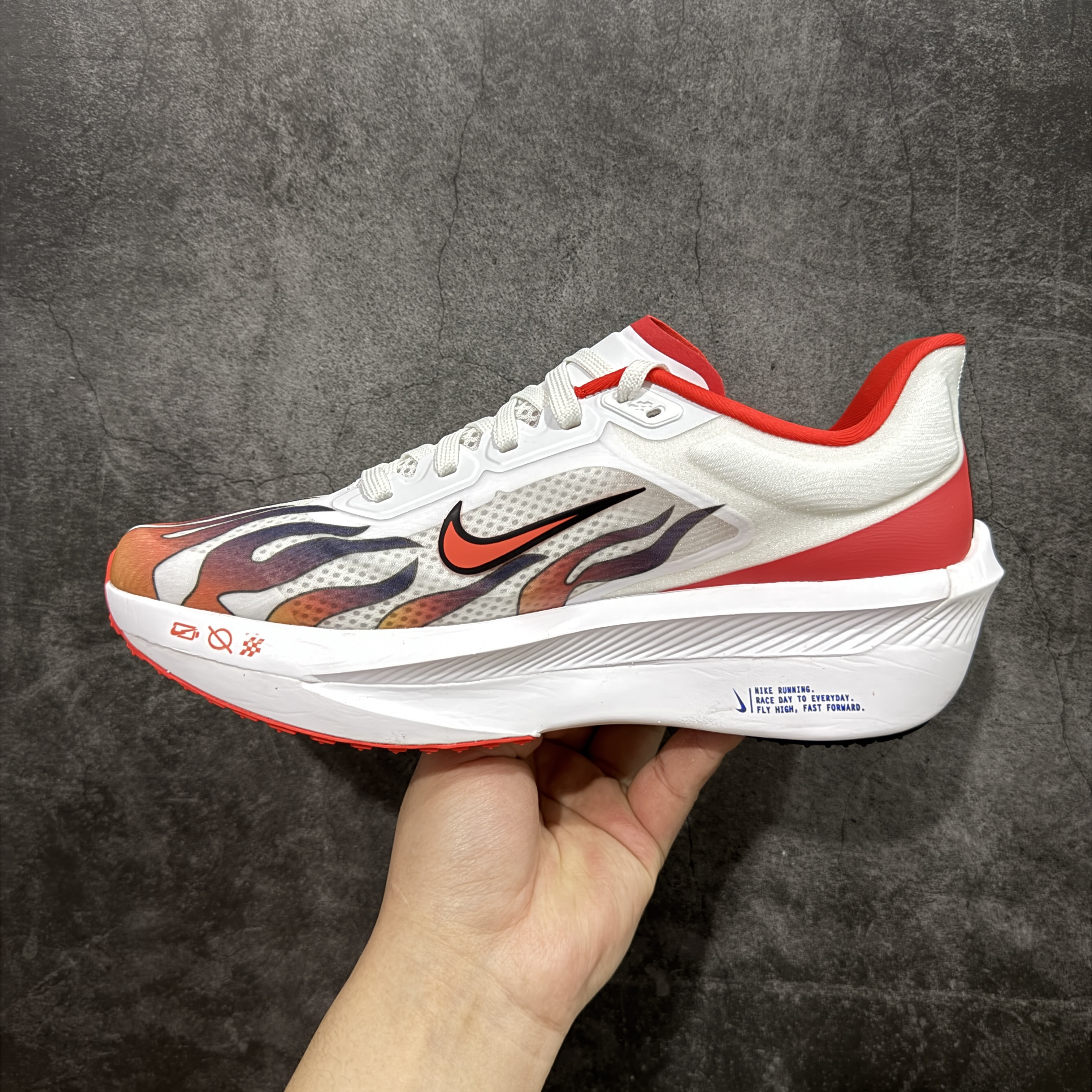 Zomm Fly6 竞速飞行6代 低筒 轻质缓震透气休闲运动 跑步鞋 波鞋 真碳板 白红 HQ3498-100