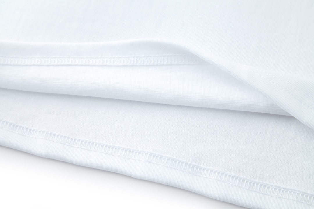 LOUIS VUITTON 路易威登 LV 维港大秀员工限定 夏季 T恤 男女同款  短袖  白色 黑色A5