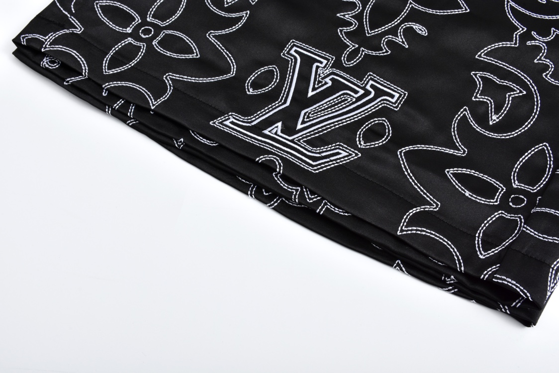 LOUIS VUITTON 路易威登 LV 蔓藤靴线绣花 短裤 休闲裤 裤子 五分裤  黑色A5