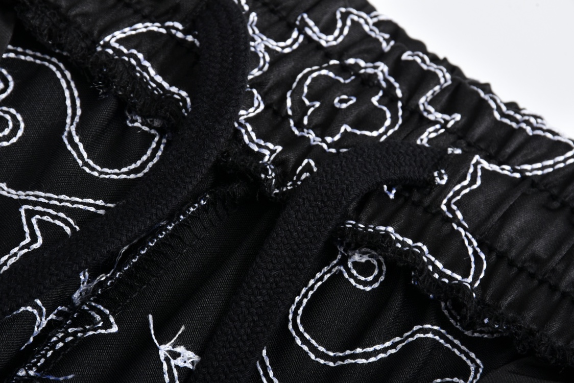 LOUIS VUITTON 路易威登 LV 蔓藤靴线绣花 短裤 休闲裤 裤子 五分裤  黑色A5