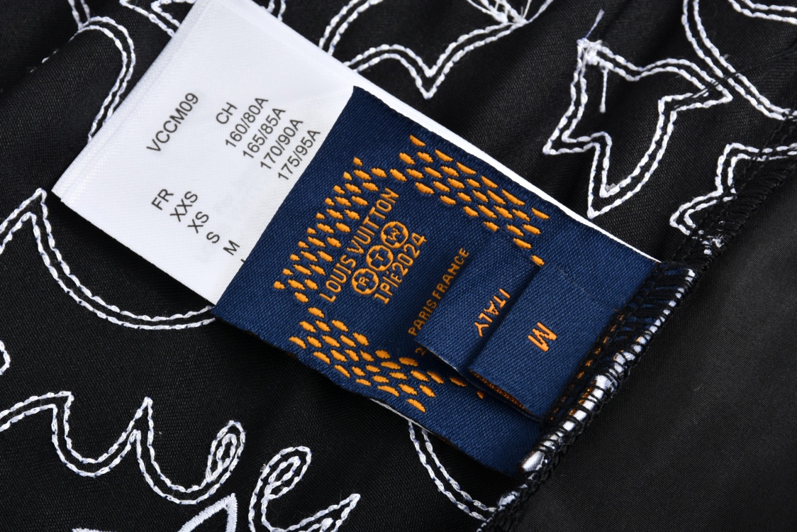 LOUIS VUITTON 路易威登 LV 蔓藤靴线绣花 短裤 休闲裤 裤子 五分裤  黑色A5