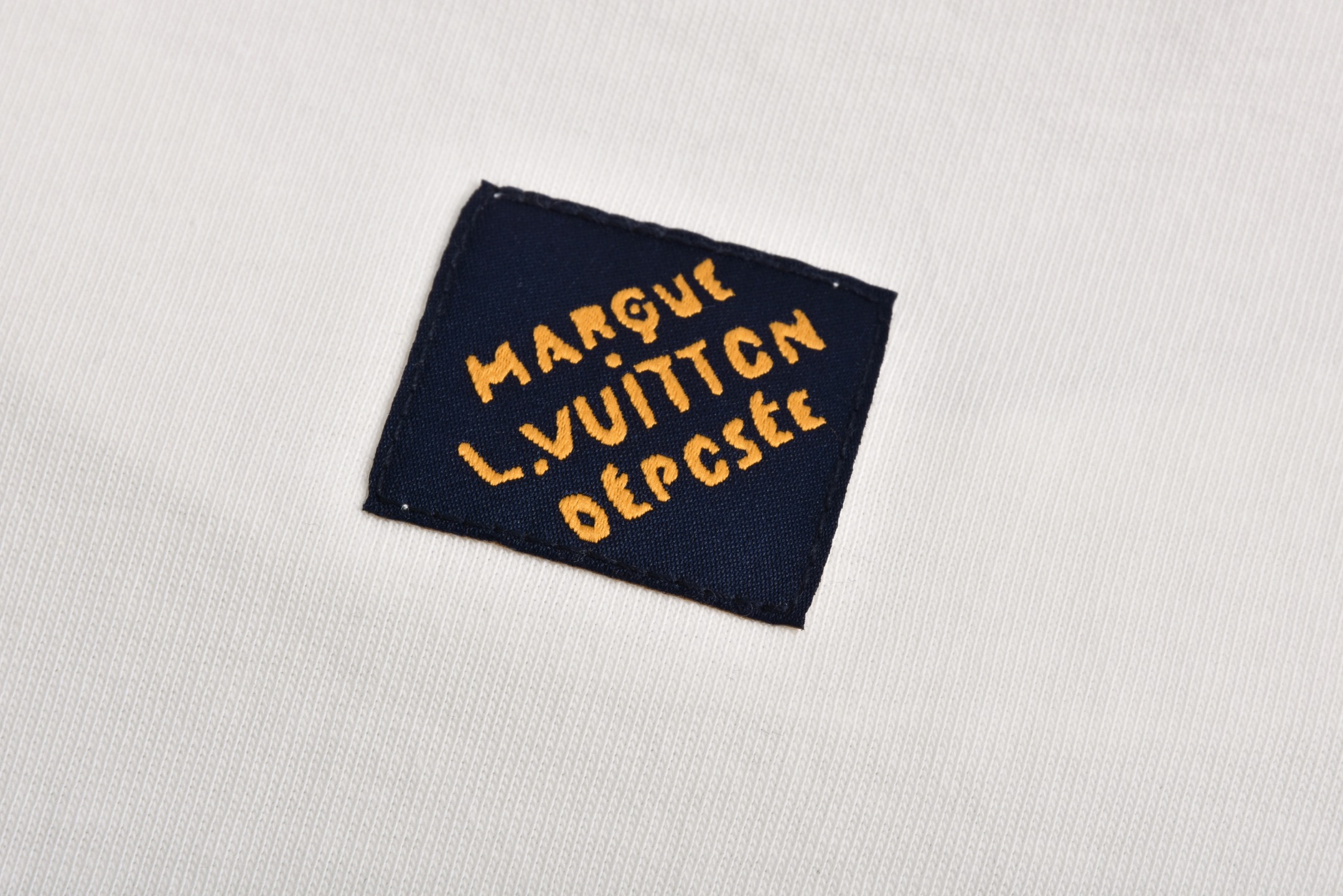 LOUIS VUITTON 路易威登 LV  四叶草衬衫夏季 T恤 男女同款  短袖 米白A5