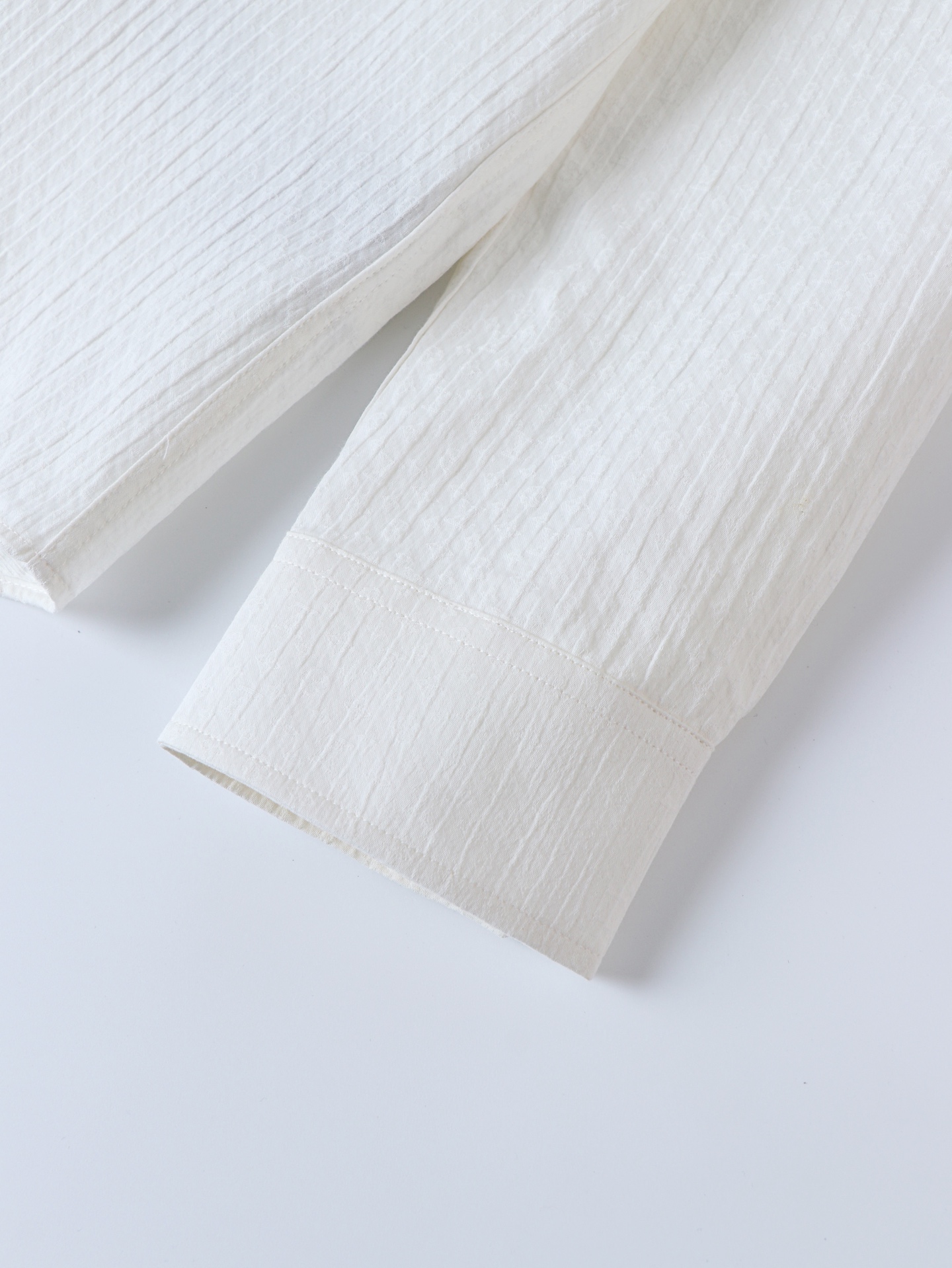 LOUIS VUITTON 路易威登 LV  棉质混纺衬衫  外套 长袖 秋冬款 白色A5