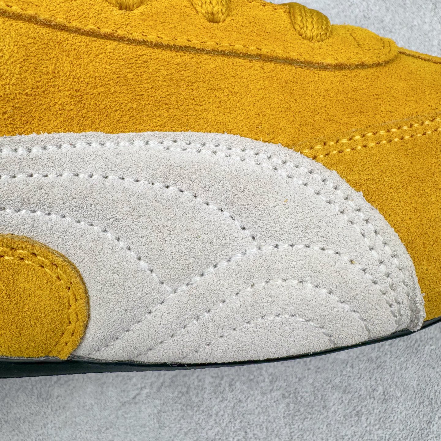 PUMA  Speedcat  圆头系带 二层绒面皮防滑耐磨 低筒 舒适时尚 赛车 跑步鞋 休闲鞋 波鞋 黄色  398846-06