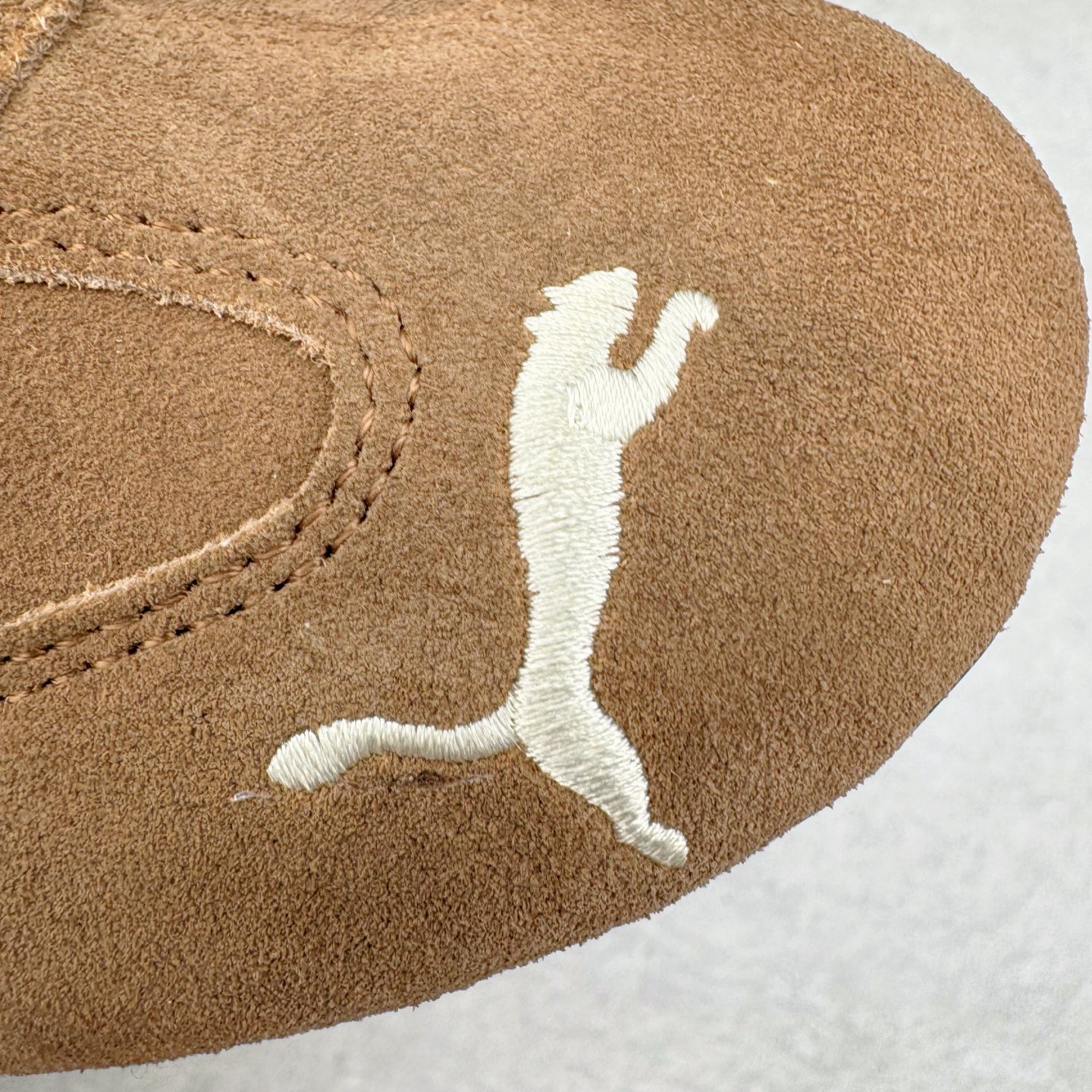 PUMA  Speedcat  圆头系带 二层绒面皮防滑耐磨 低筒 舒适时尚 赛车 跑步鞋 休闲鞋 波鞋 深棕色 406329-31