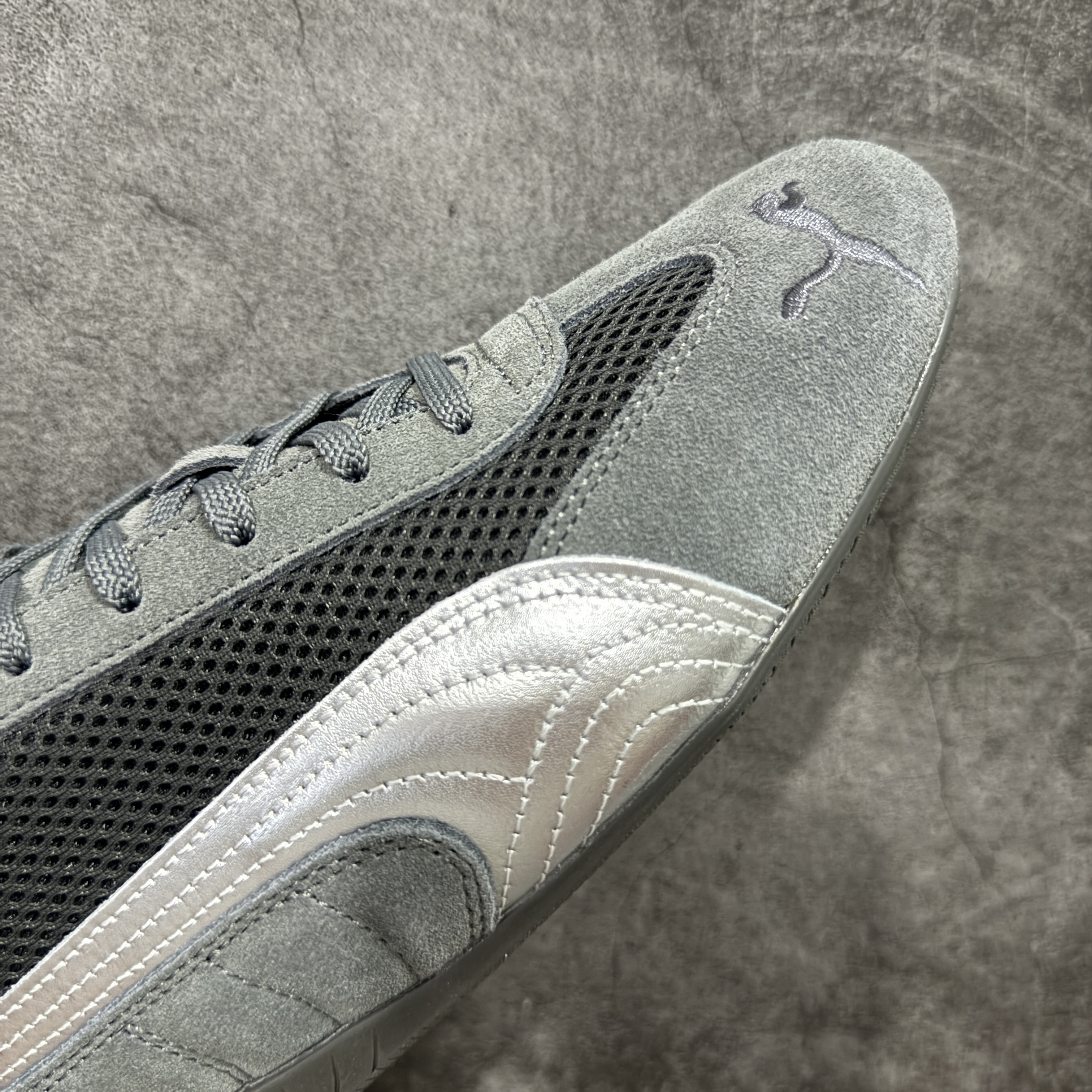 PUMA  Speedcat  圆头系带 二层绒面皮防滑耐磨 低筒 舒适时尚 赛车 跑步鞋 休闲鞋 波鞋 灰色 403902-03