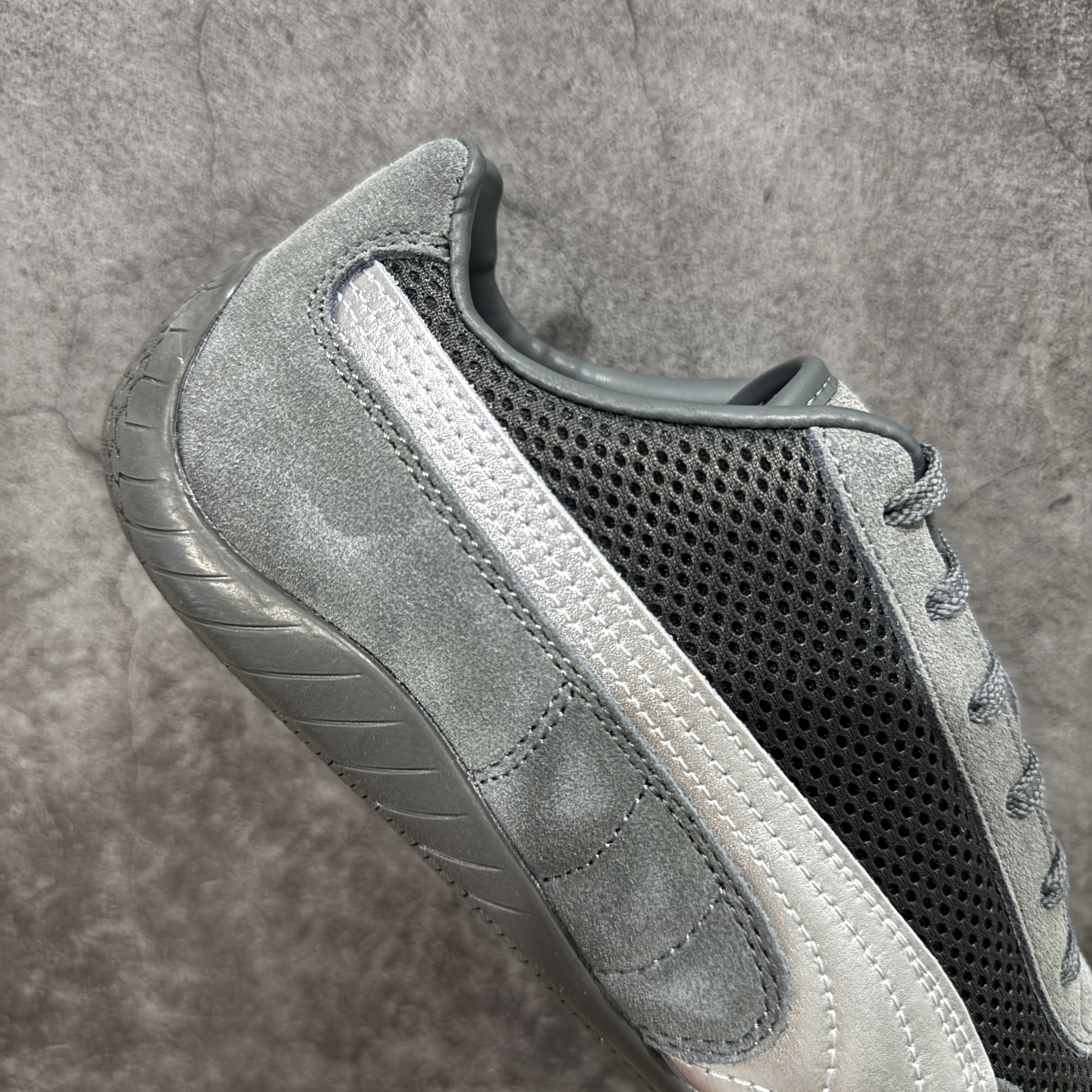 PUMA  Speedcat  圆头系带 二层绒面皮防滑耐磨 低筒 舒适时尚 赛车 跑步鞋 休闲鞋 波鞋 灰色 403902-03