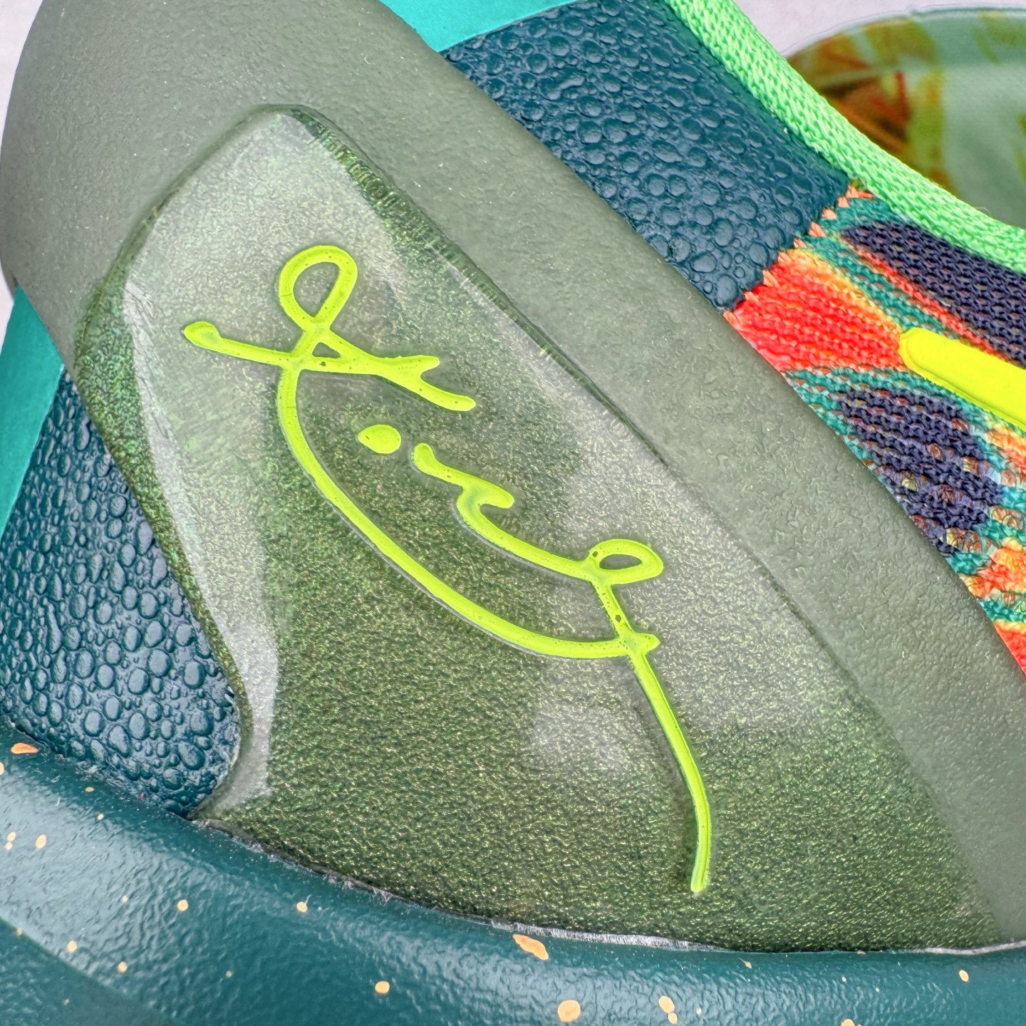 灭世Max Kobe 8 Protro 科比8 低筒  全掌LUNARLON 鞋墊 籃球鞋 實戰鞋 球鞋 男鞋 波鞋 橙蓝鸳鸯 2025 HM9621-900