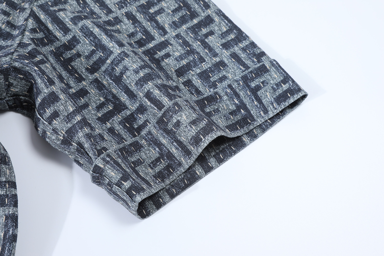 FENDI 芬迪 全幅FF 衬衫 T恤 短袖  夏季 男女同款 深灰色B0