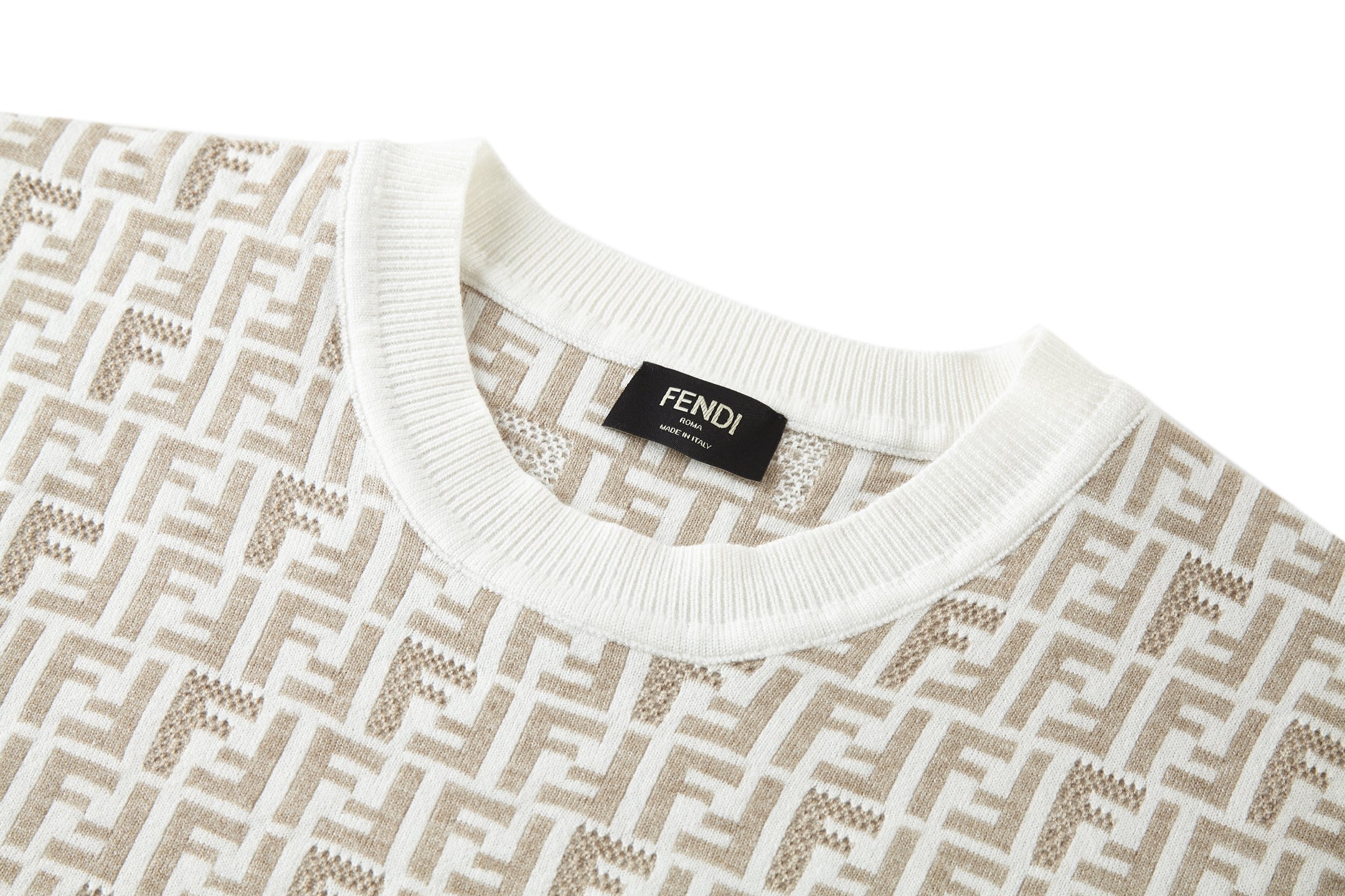 FENDI  芬迪 满印FF针织 T 恤 短袖 上衣 夏款 黑色 白色B0