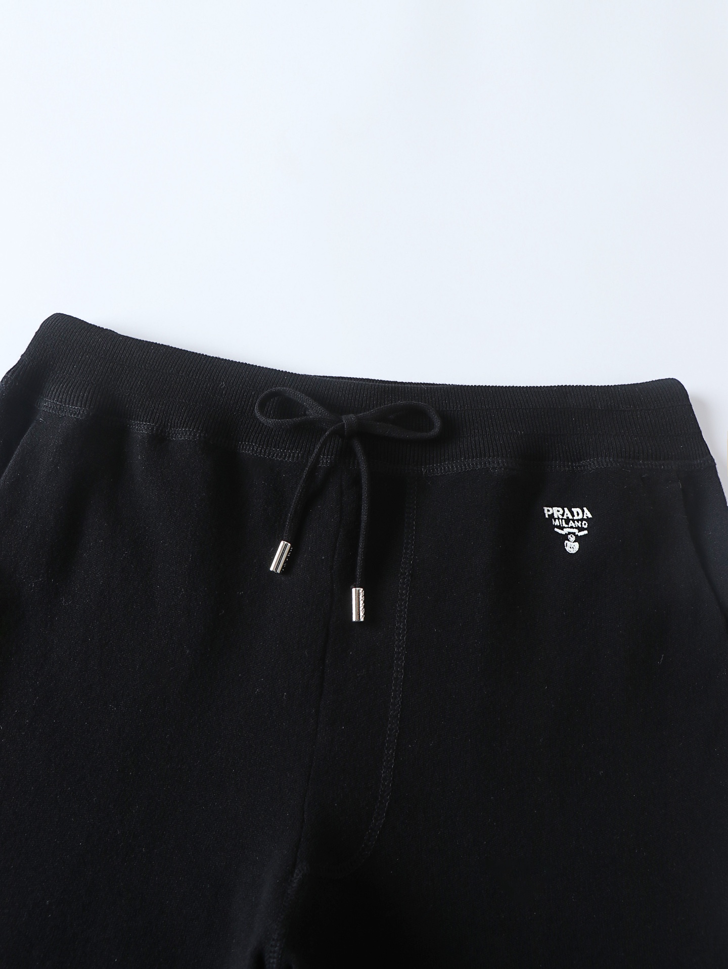 PRADA 普拉达 经典刺绣毛织 logo印花休闲裤 运动裤 裤子 短裤 黑色A5 