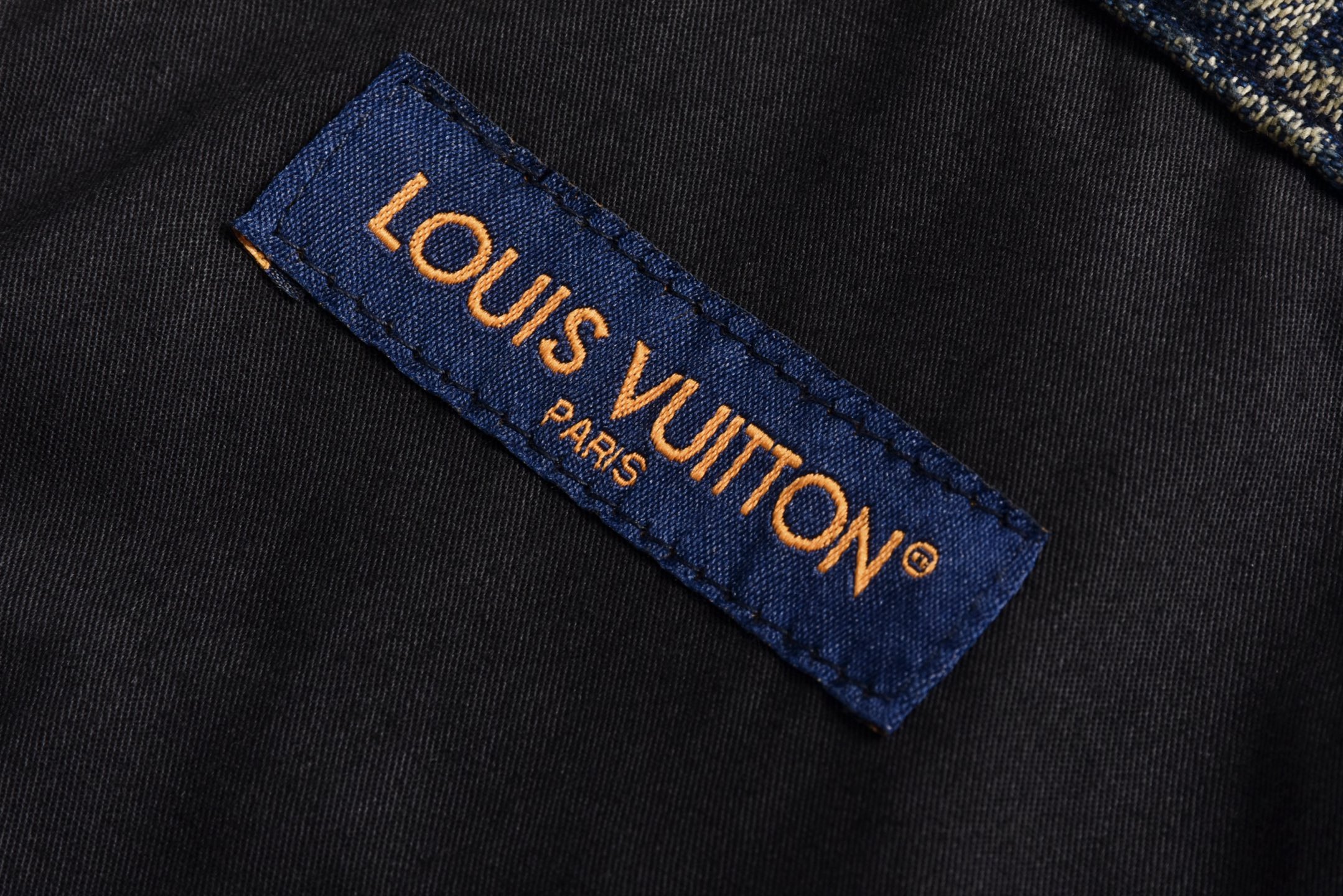 LOUIS VUITTON 路易威登 蟒蛇纹牛仔裤 裤子 长裤 C0 1AHDEV