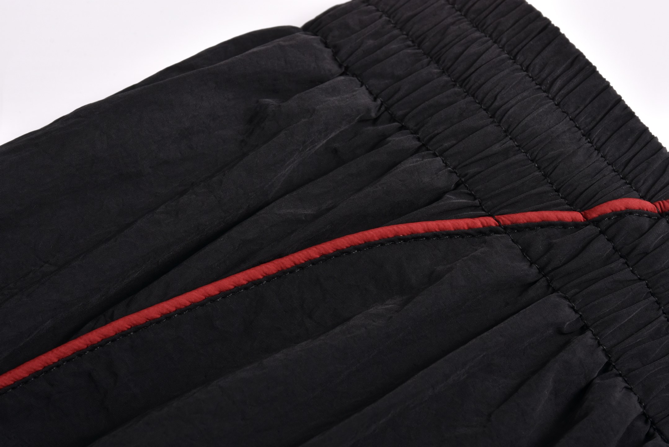 Balenciaga 巴黎世家 红刺绣尼龙 松紧腰运动裤 短裤 裤子 休闲裤 黑色-A5