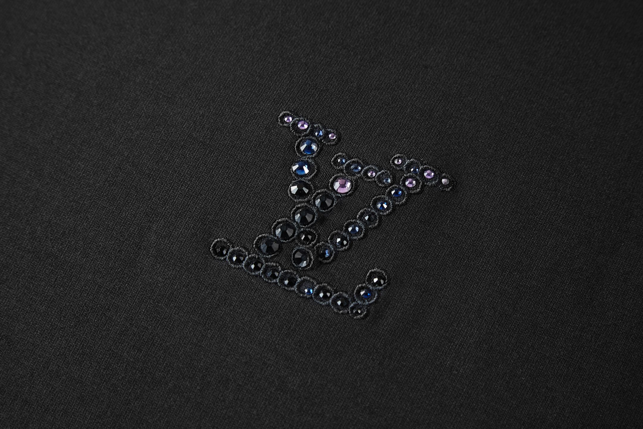  LOUIS VUITTON 路易威登 LV烫钻空气 印花 夏季 T恤 男女同款  短袖 黑色A5