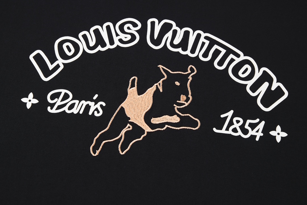 LOUIS VUITTON 路易威登 LV棕毛线狗 印花 夏季 T恤 男女同款  短袖 黑色A5