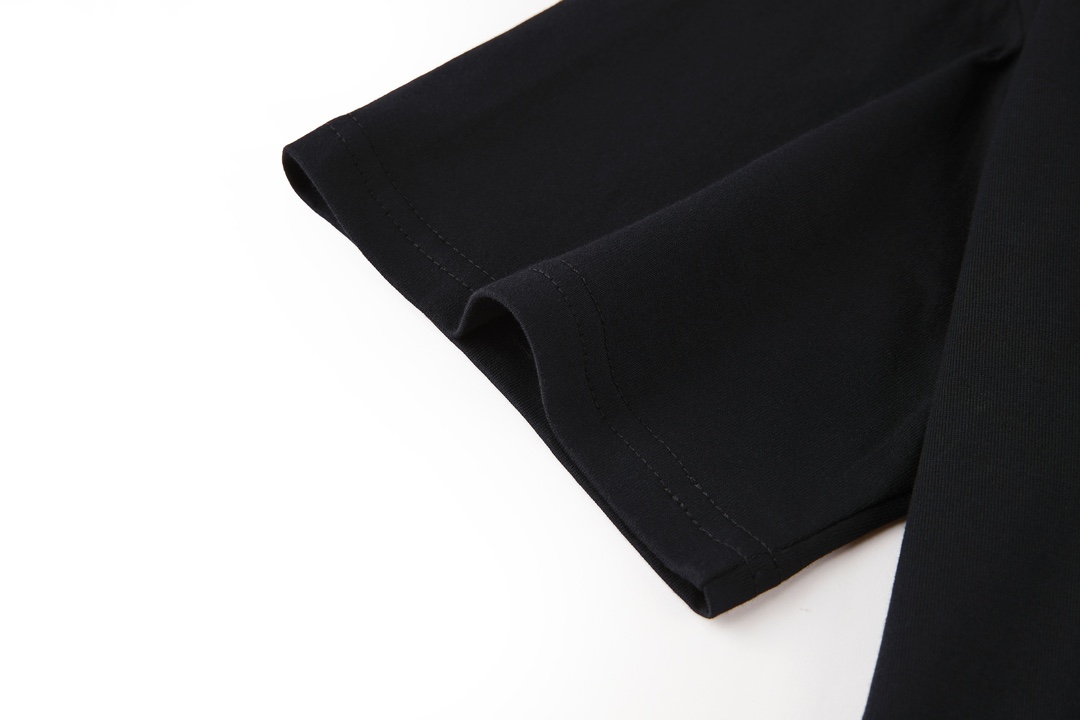 LOUIS VUITTON 路易威登 LV棕毛线狗 印花 夏季 T恤 男女同款  短袖 黑色A5