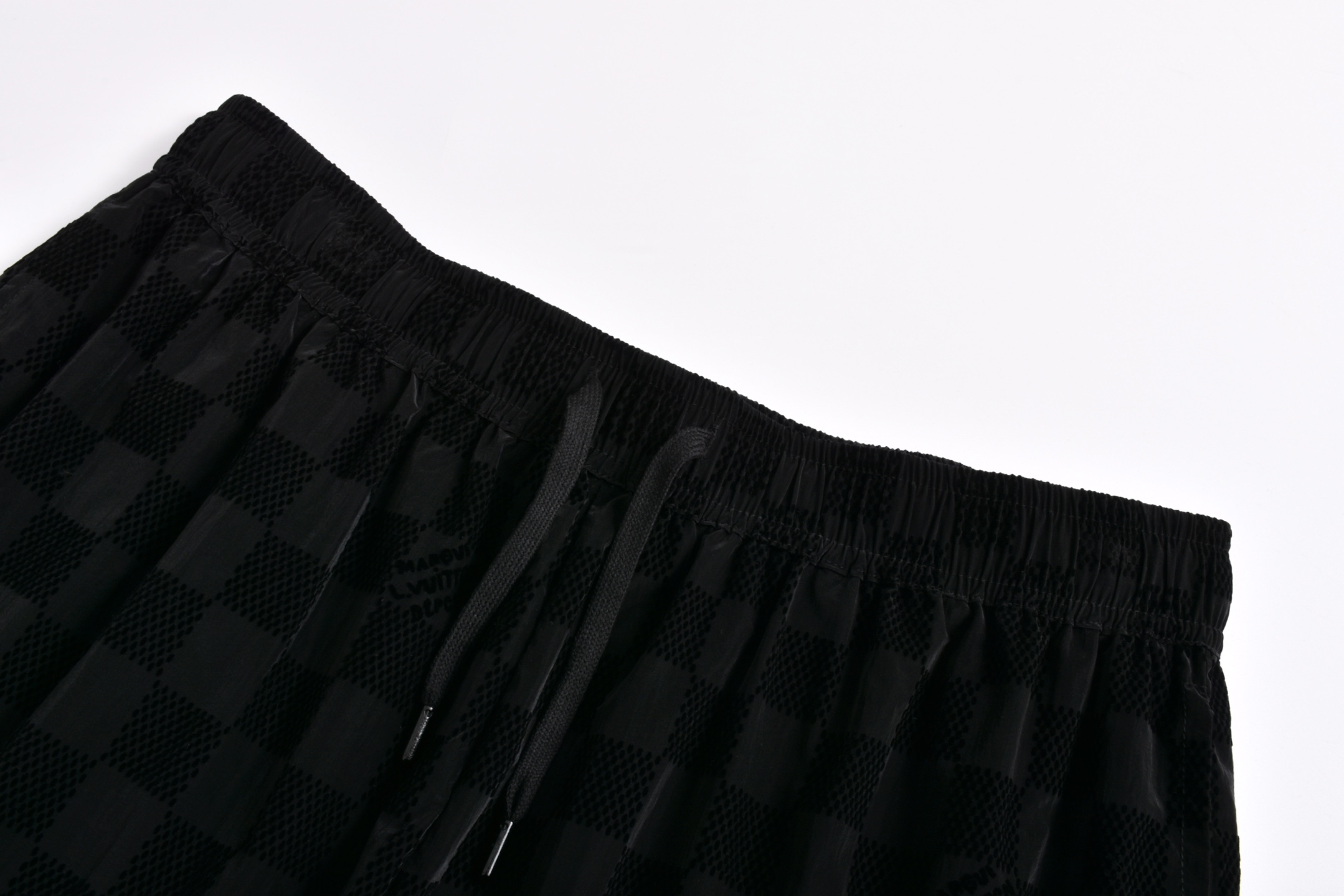 LOUIS VUITTON 路易威登 LV 黑格植绒  短裤 休闲裤 裤子 五分裤  黑色A5