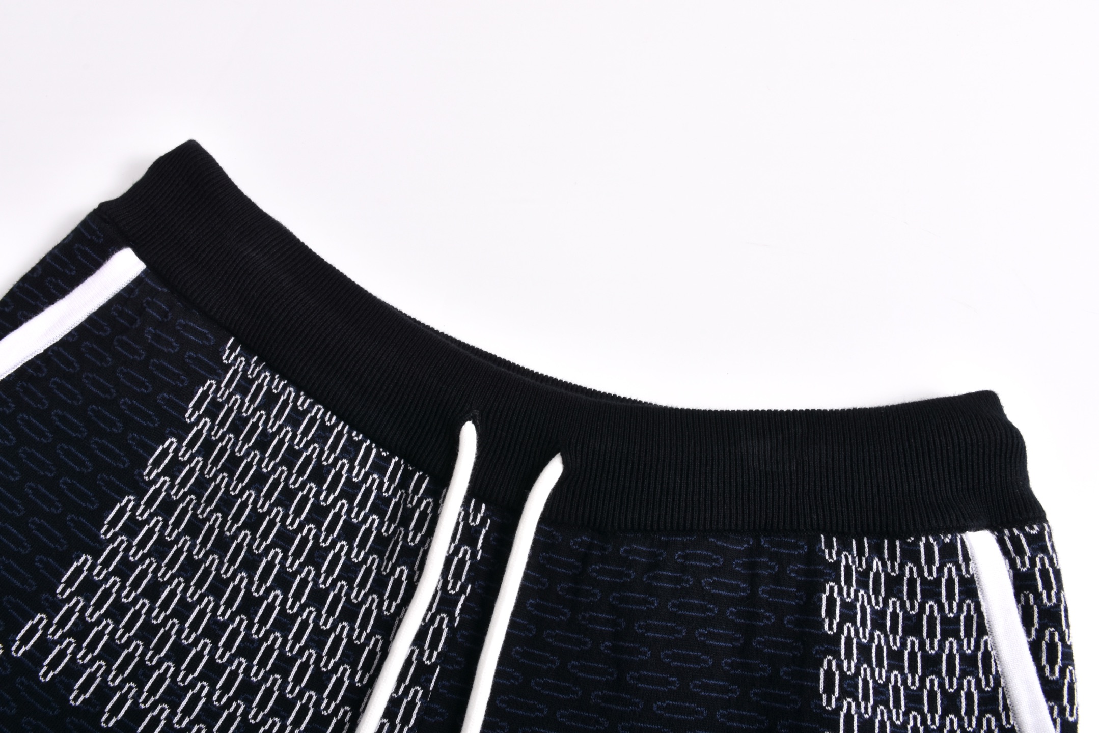 LOUIS VUITTON 路易威登 LV 白蓝格针织 短裤 休闲裤 裤子 五分裤  蓝色A5