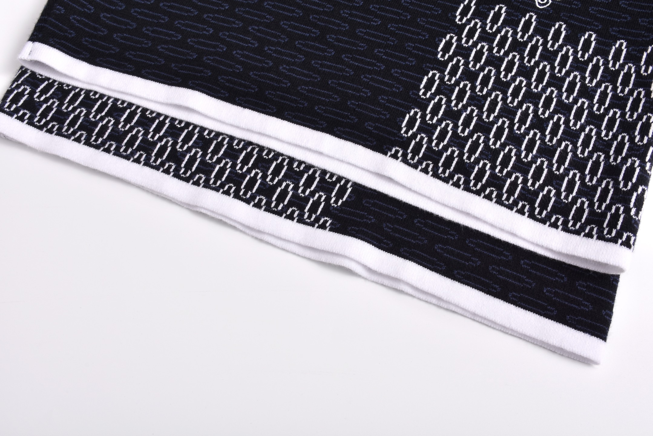 LOUIS VUITTON 路易威登 LV 白蓝格针织 短裤 休闲裤 裤子 五分裤  蓝色A5