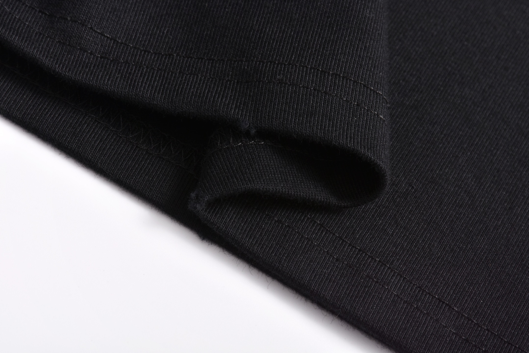 Balenciaga 巴黎世家  红胶带 印花 短袖 T恤 圆领 短款 夏季 黑色A5