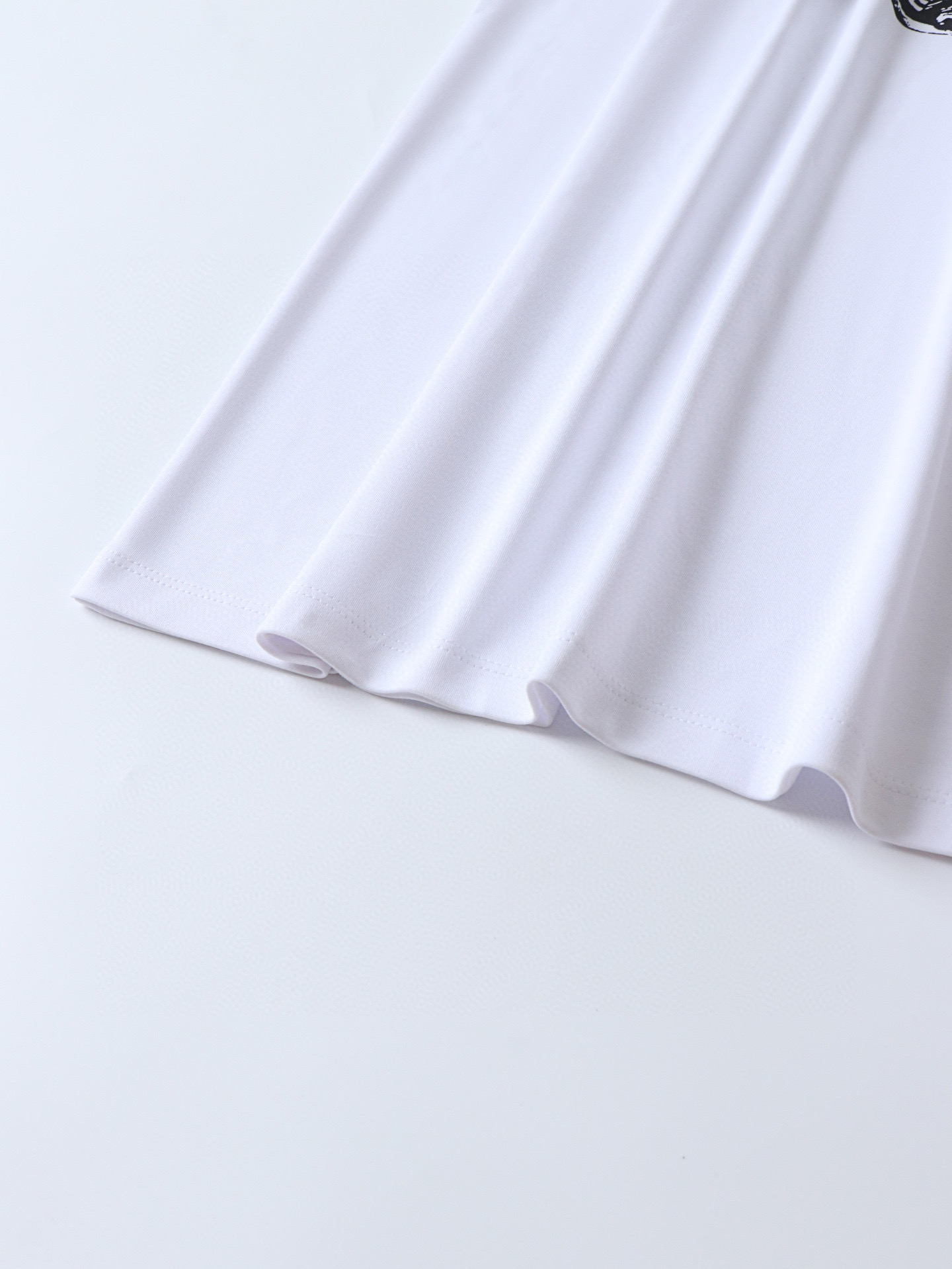 LOUIS VUITTON 路易威登 LV 印章印花 夏季 T恤 男女同款  短袖 白色A5